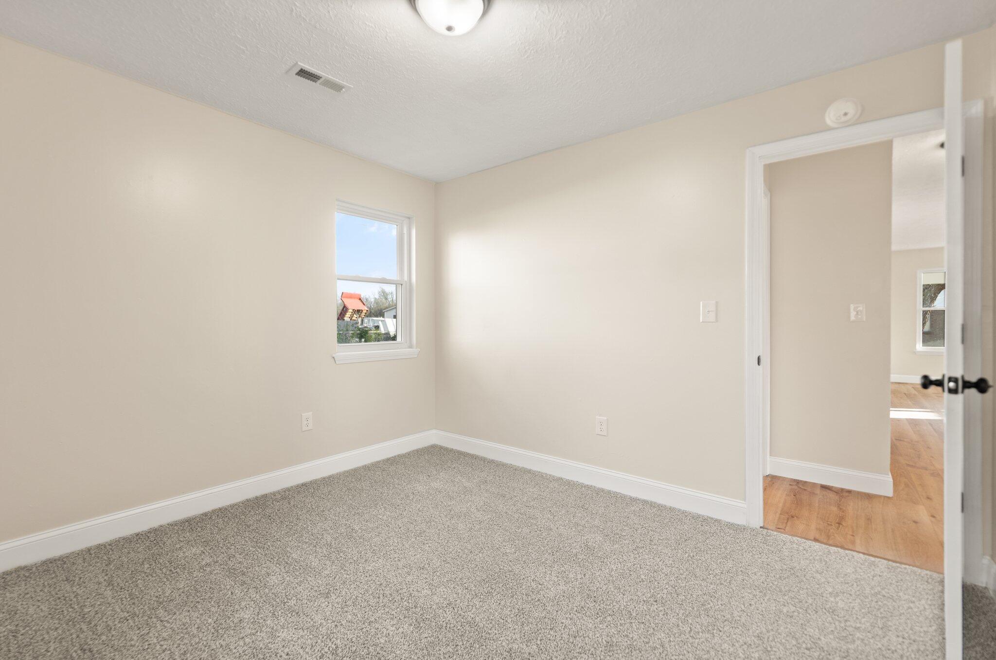 Stanton, Kentucky 40380, United States, 3 Bedrooms Bedrooms, ,1 BathroomBathrooms,Residential,Active,104299