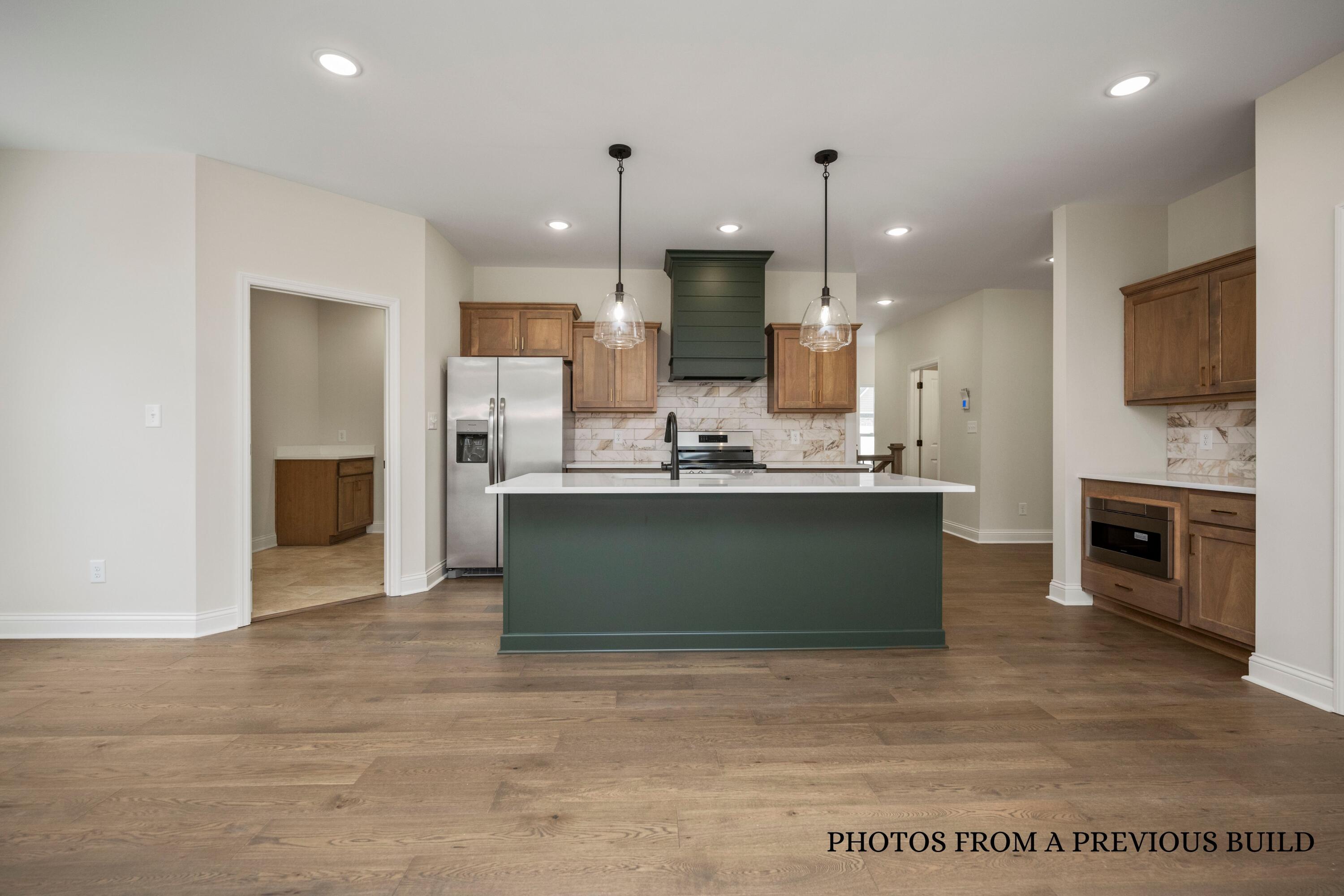 Richmond, Kentucky 40475, United States, 5 Bedrooms Bedrooms, ,3 BathroomsBathrooms,Residential,Active,256558