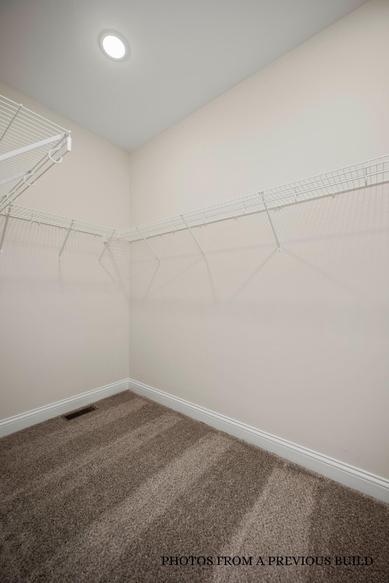 Richmond, Kentucky 40475, United States, 5 Bedrooms Bedrooms, ,3 BathroomsBathrooms,Residential,Active,256558