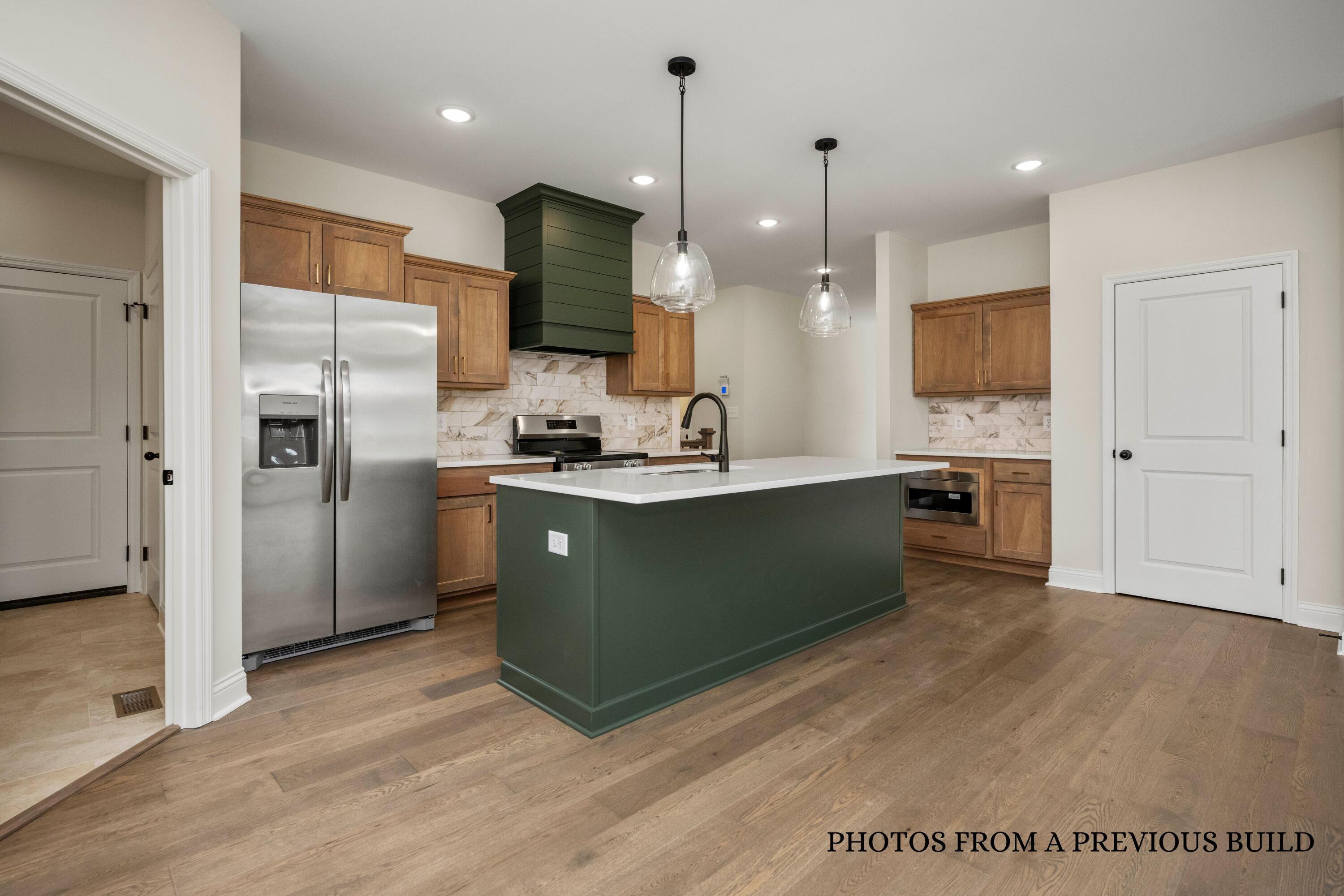 Richmond, Kentucky 40475, United States, 5 Bedrooms Bedrooms, ,3 BathroomsBathrooms,Residential,Active,256558