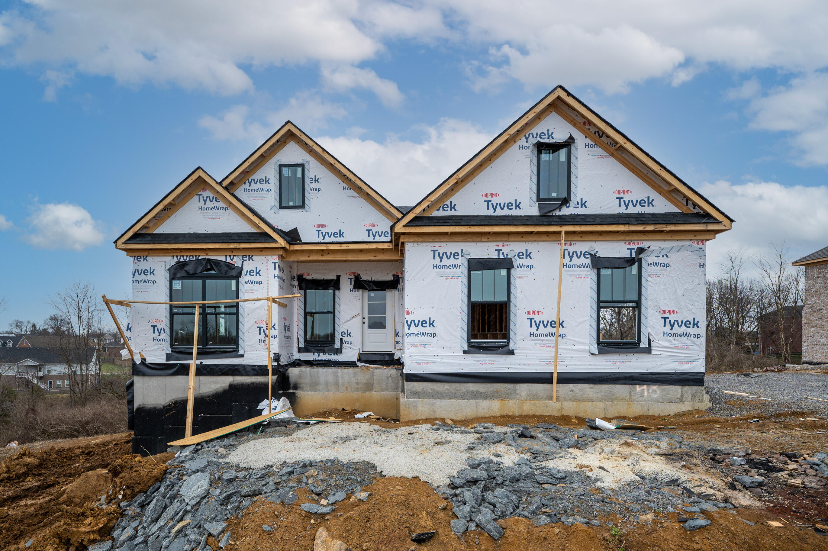 Richmond, Kentucky 40475, United States, 5 Bedrooms Bedrooms, ,3 BathroomsBathrooms,Residential,Active,256558