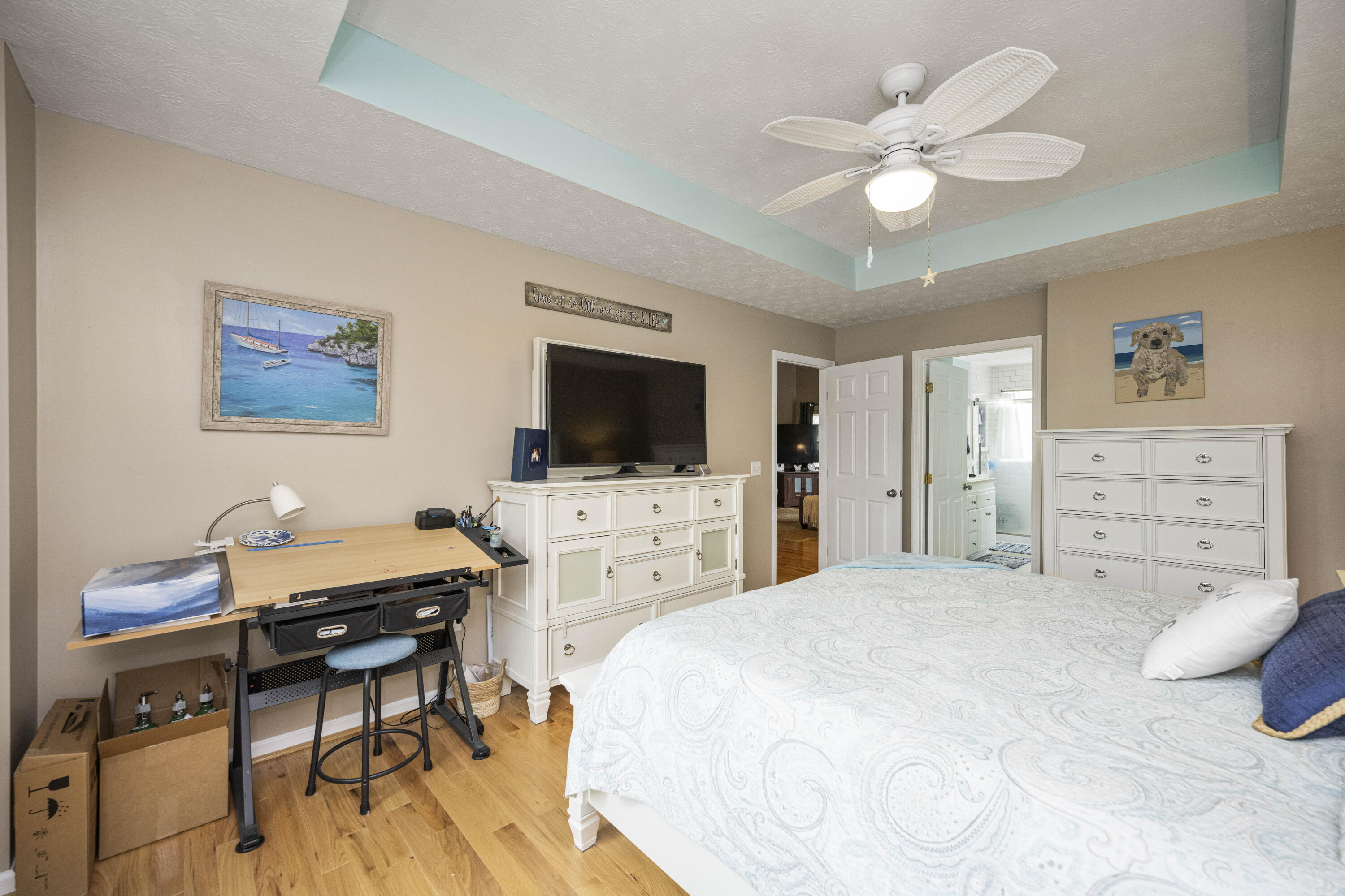 Richmond, Kentucky 40475, United States, 4 Bedrooms Bedrooms, ,3 BathroomsBathrooms,Residential,Pending,122624