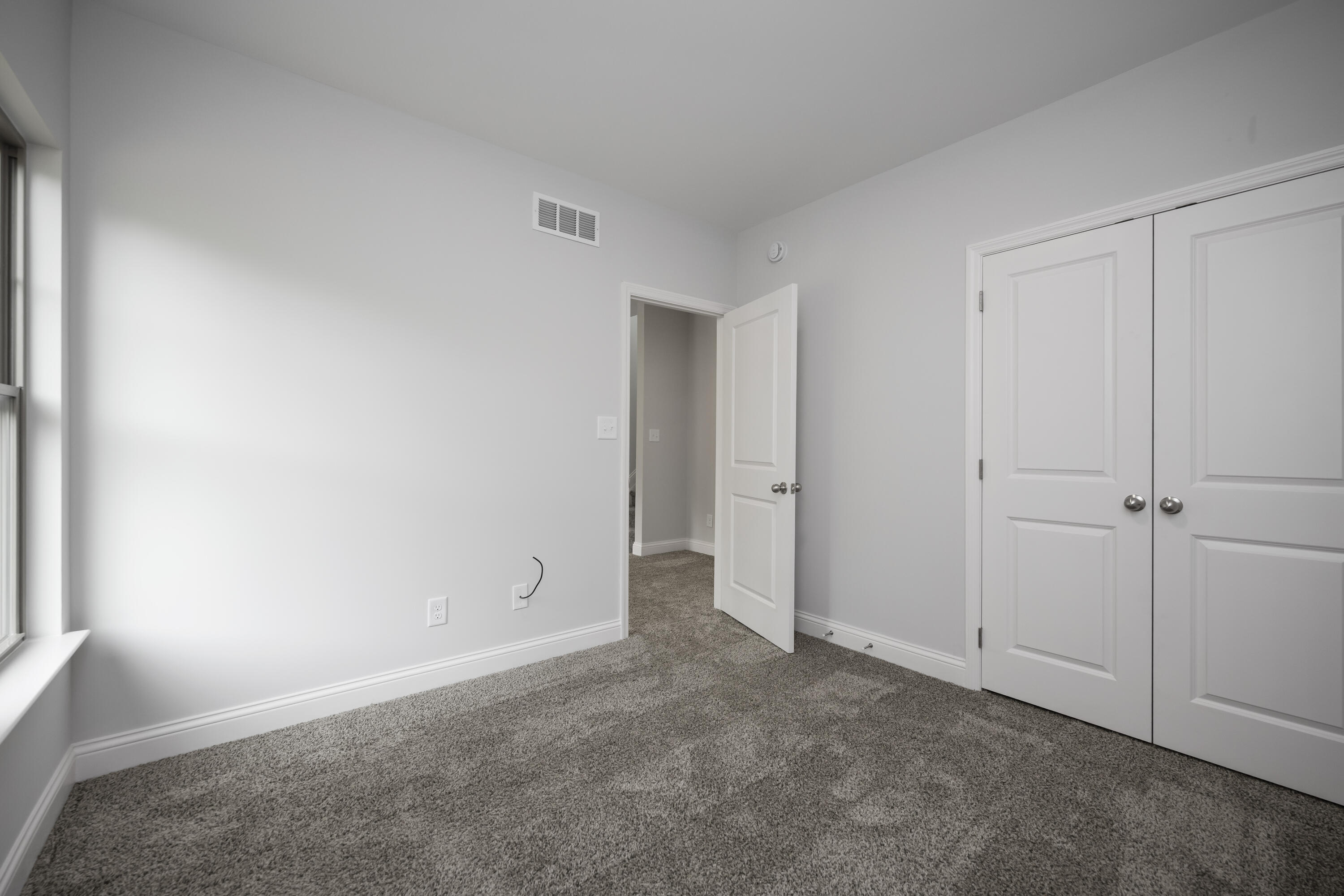 Richmond, Kentucky 40475, United States, 4 Bedrooms Bedrooms, ,3 BathroomsBathrooms,Residential,Active,182420