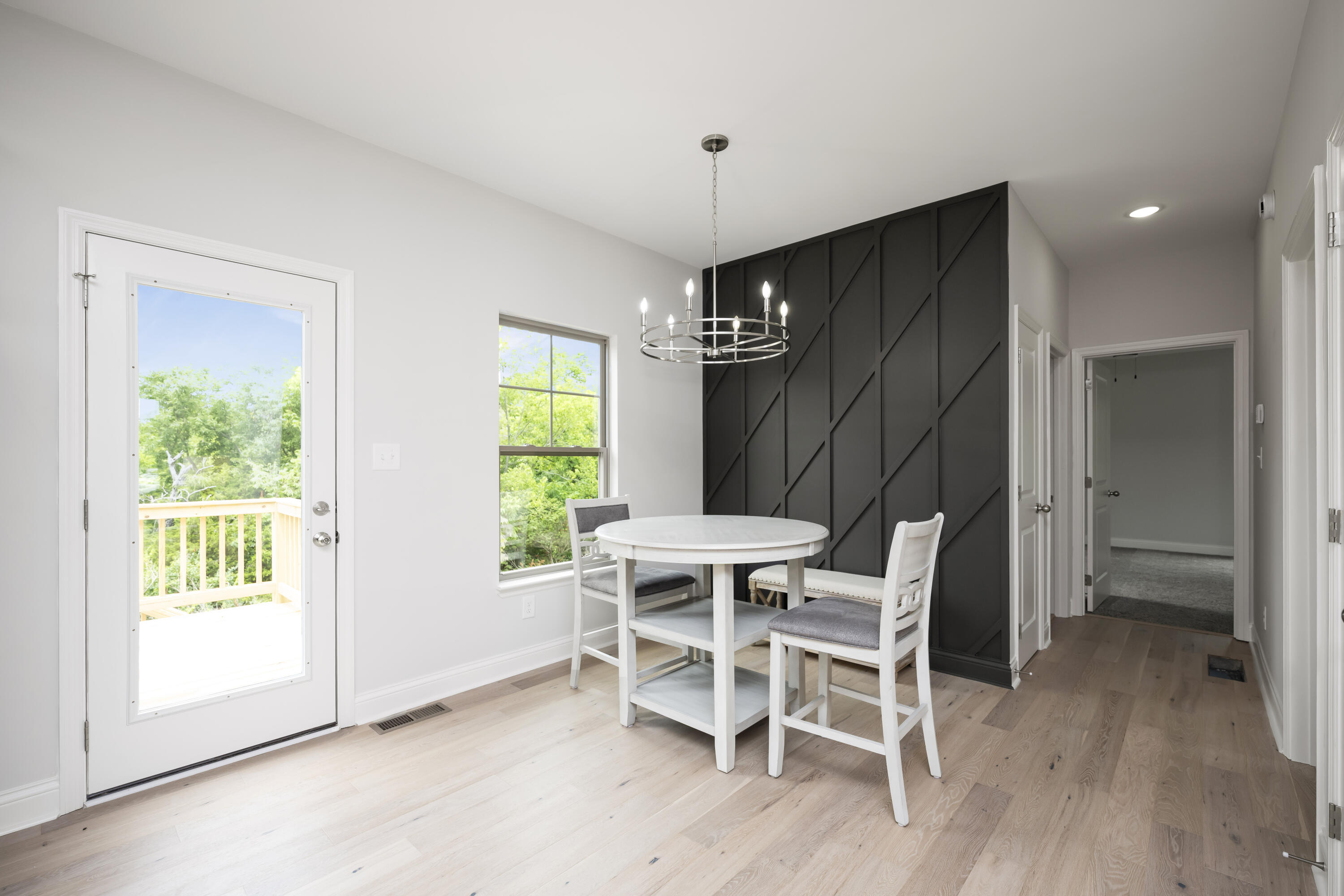 Richmond, Kentucky 40475, United States, 4 Bedrooms Bedrooms, ,3 BathroomsBathrooms,Residential,Active,182420