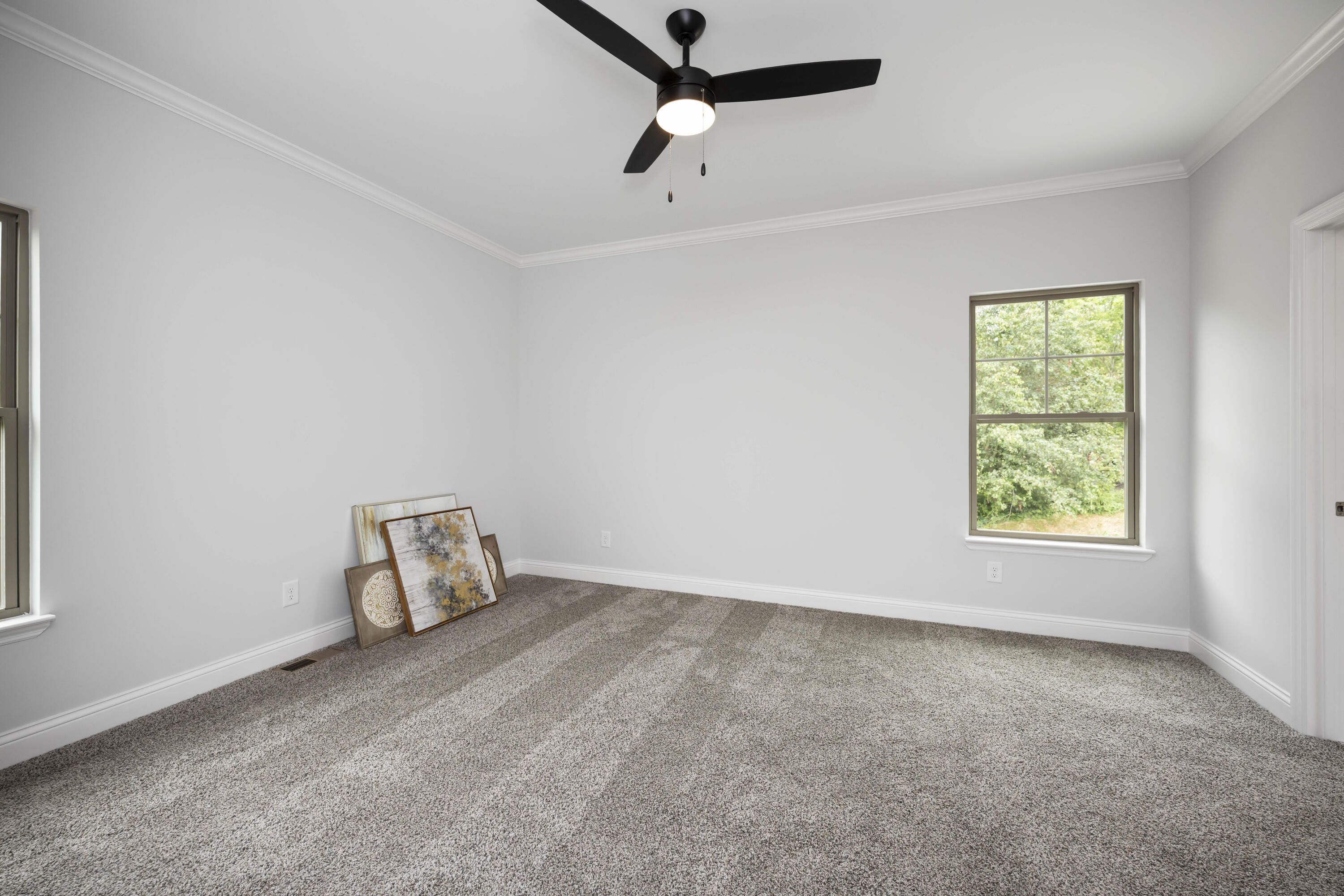 Richmond, Kentucky 40475, United States, 4 Bedrooms Bedrooms, ,3 BathroomsBathrooms,Residential,Active,182420