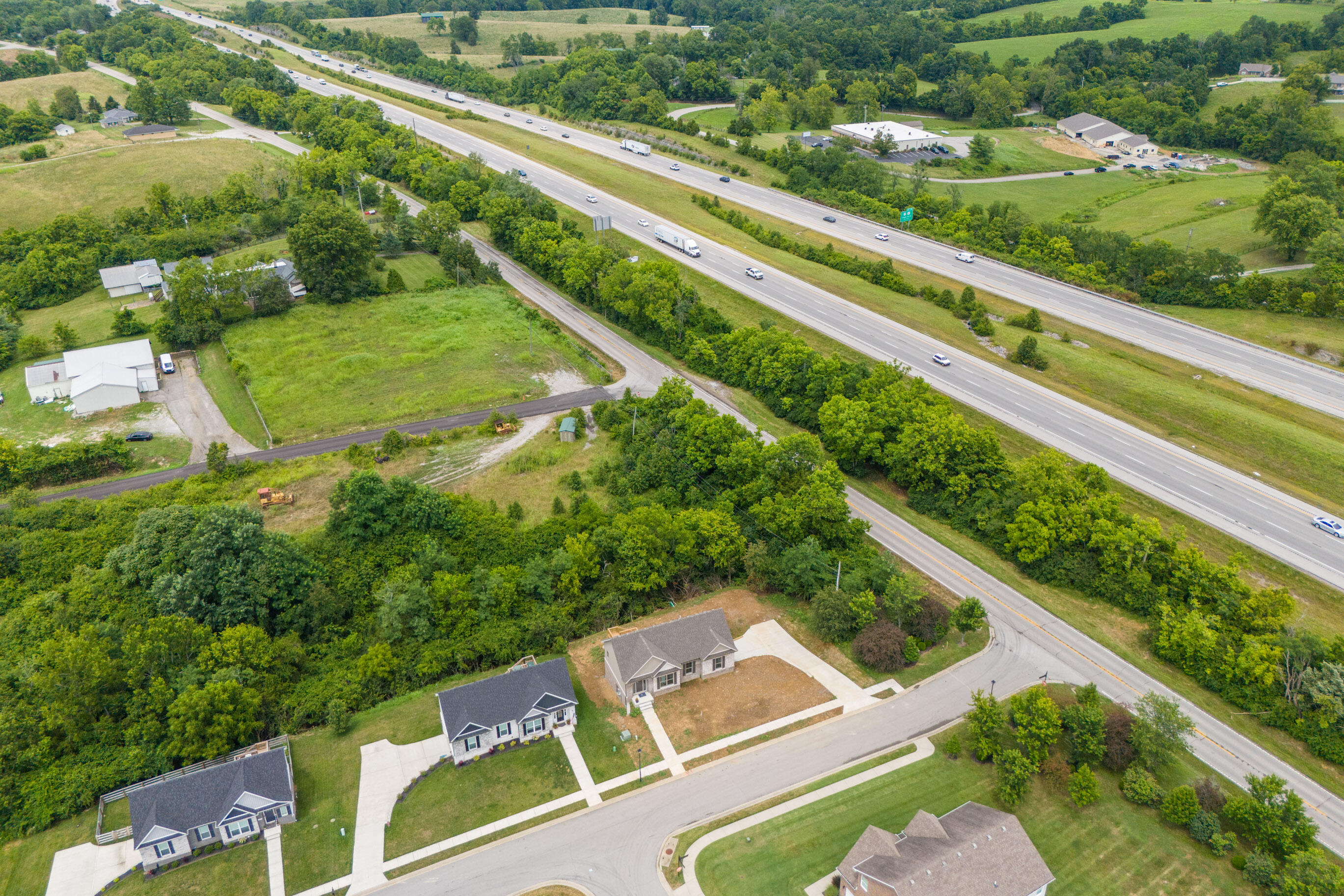 Richmond, Kentucky 40475, United States, 4 Bedrooms Bedrooms, ,3 BathroomsBathrooms,Residential,Active,182420