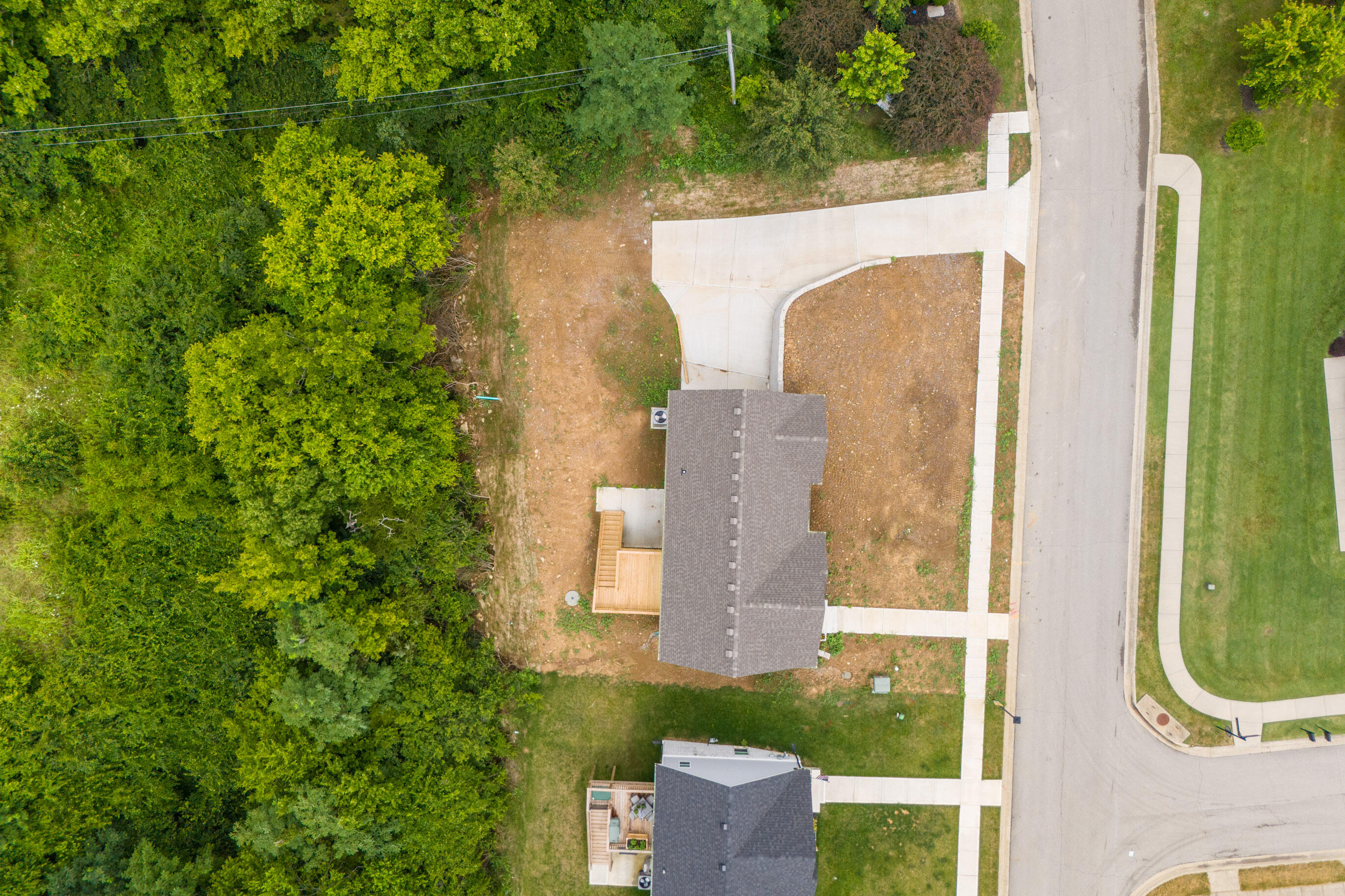 Richmond, Kentucky 40475, United States, 4 Bedrooms Bedrooms, ,3 BathroomsBathrooms,Residential,Active,182420