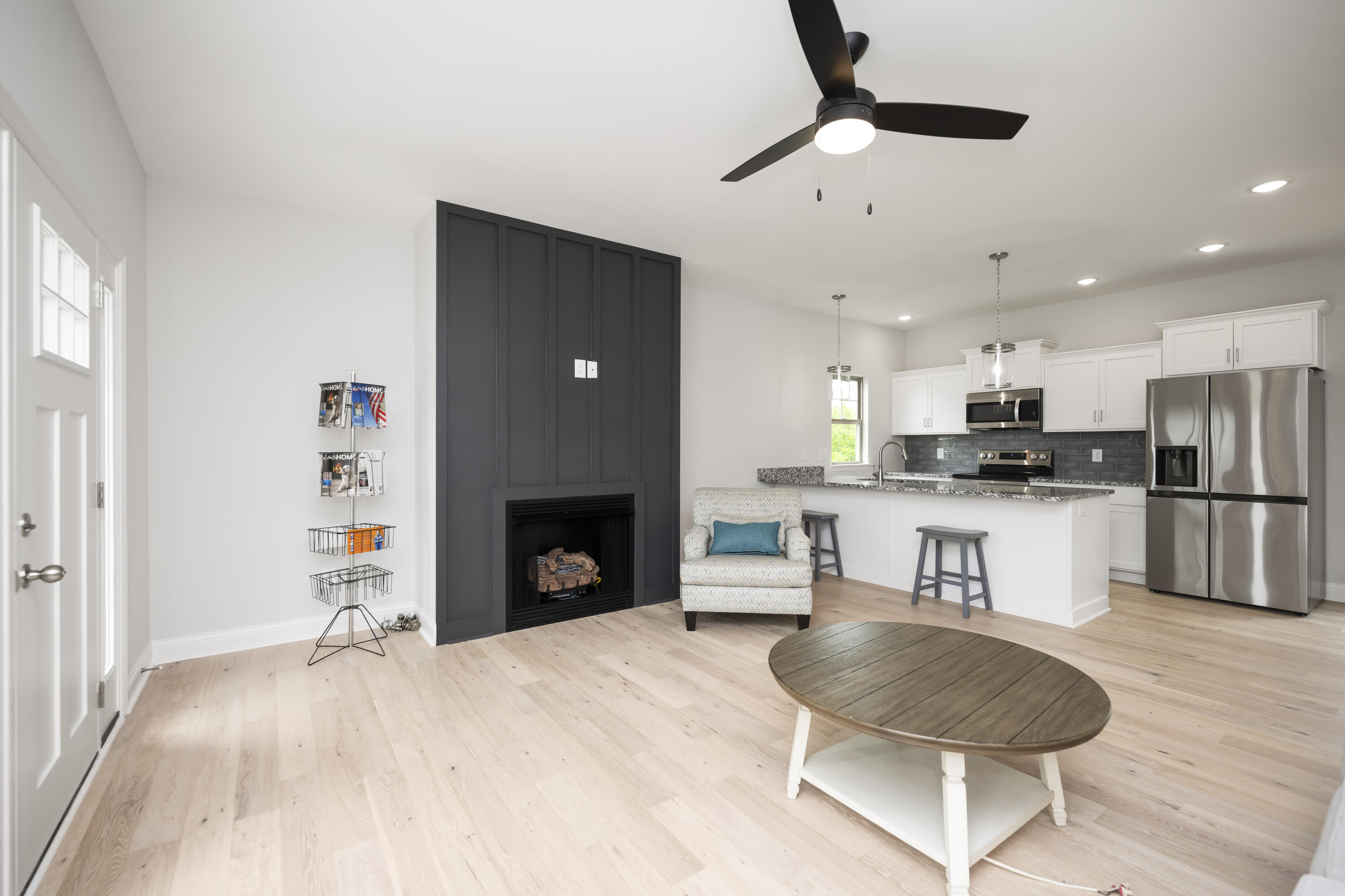 Richmond, Kentucky 40475, United States, 4 Bedrooms Bedrooms, ,3 BathroomsBathrooms,Residential,Active,182420