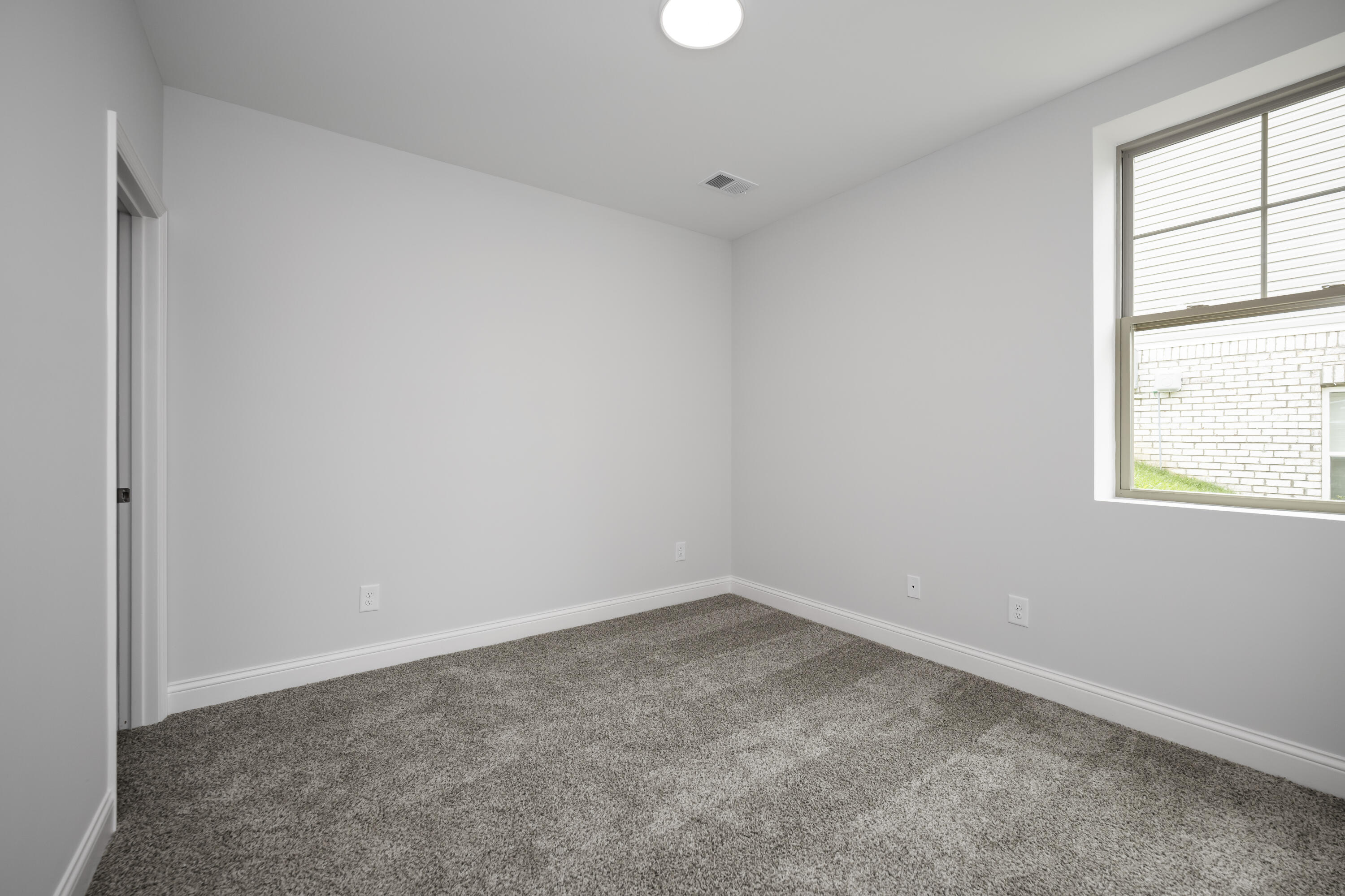 Richmond, Kentucky 40475, United States, 4 Bedrooms Bedrooms, ,3 BathroomsBathrooms,Residential,Active,182420