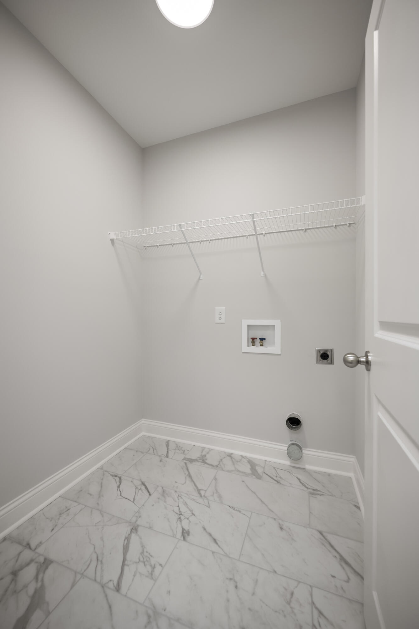 Richmond, Kentucky 40475, United States, 4 Bedrooms Bedrooms, ,3 BathroomsBathrooms,Residential,Active,182420