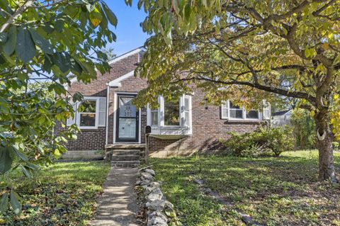 Photo of 145 Lackawanna Road, Lexington, KY 40503 (MLS # 25503482)