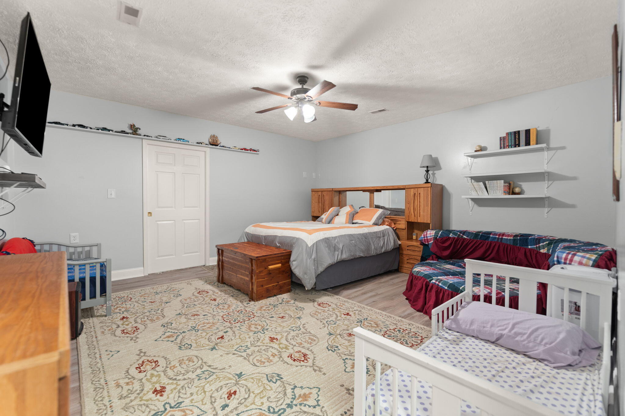 Clay City, Kentucky 40312, United States, 10 Bedrooms Bedrooms, ,10 BathroomsBathrooms,Residential,Active,223383