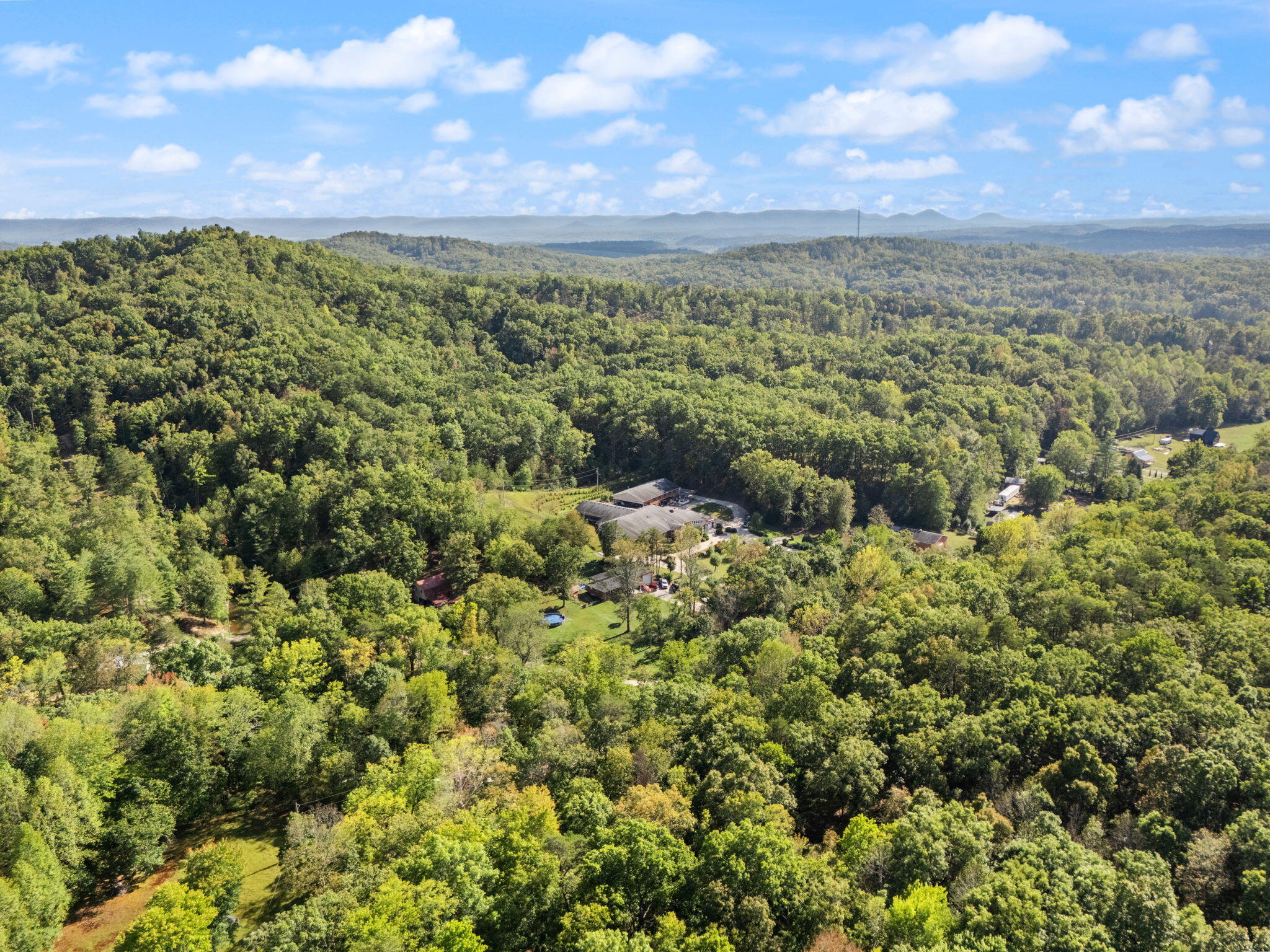 Clay City, Kentucky 40312, United States, 10 Bedrooms Bedrooms, ,10 BathroomsBathrooms,Residential,Active,223383