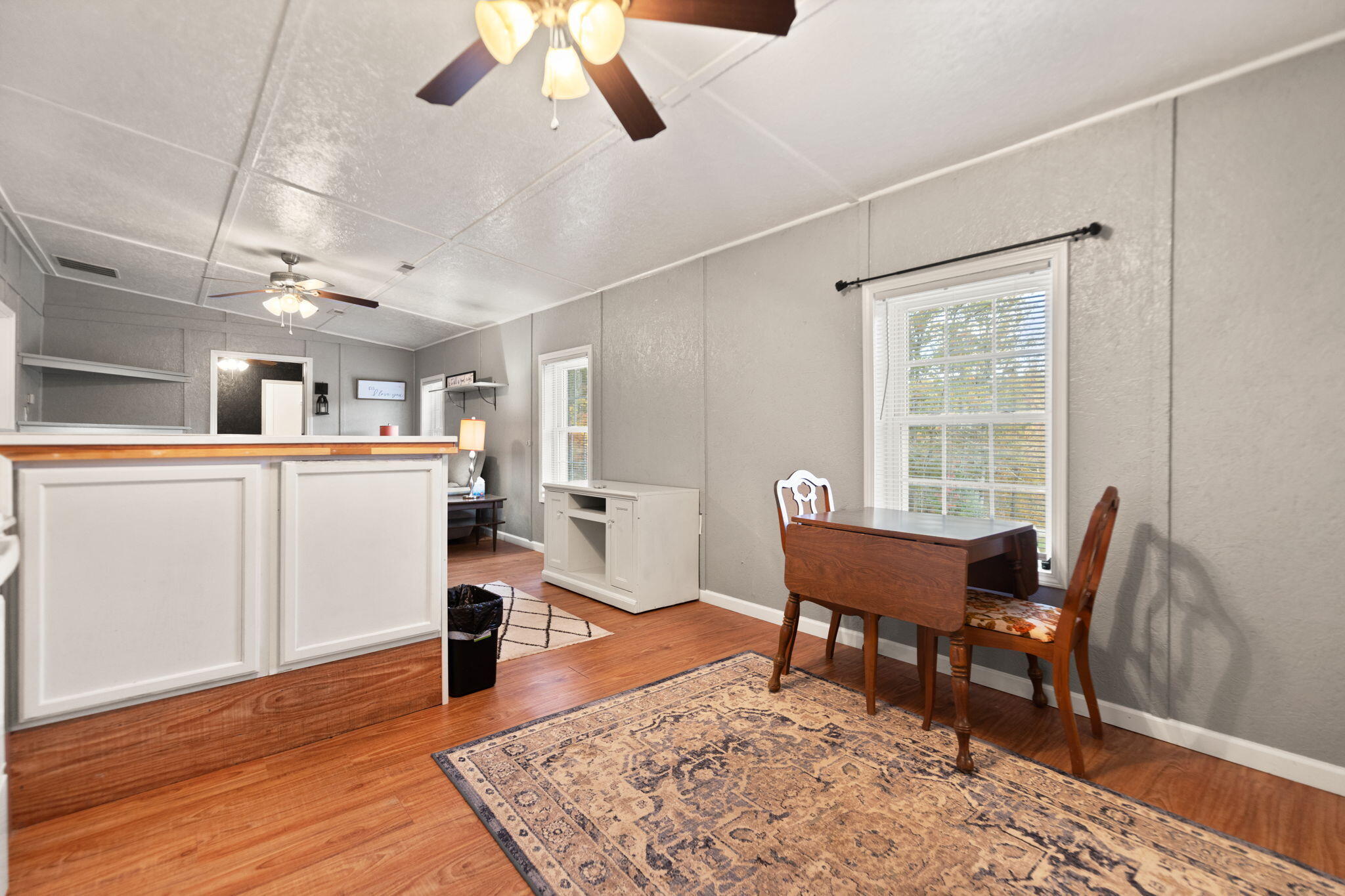 Clay City, Kentucky 40312, United States, 10 Bedrooms Bedrooms, ,10 BathroomsBathrooms,Residential,Active,223383