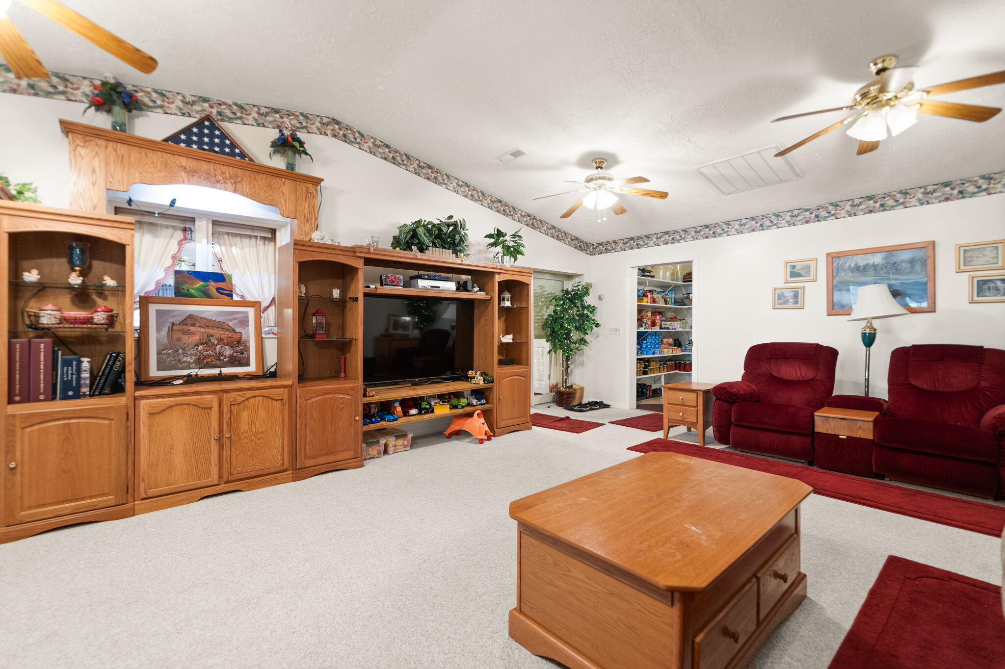 Clay City, Kentucky 40312, United States, 10 Bedrooms Bedrooms, ,10 BathroomsBathrooms,Residential,Active,223383