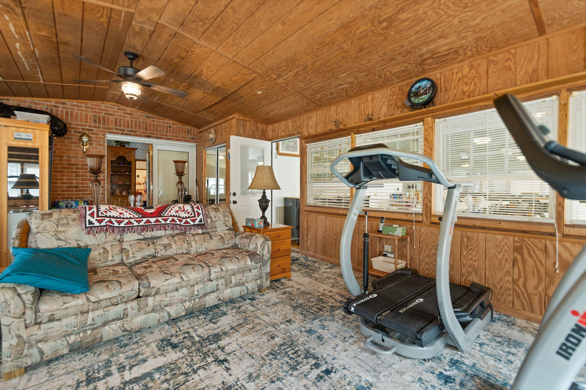 Clay City, Kentucky 40312, United States, 10 Bedrooms Bedrooms, ,10 BathroomsBathrooms,Residential,Active,223383