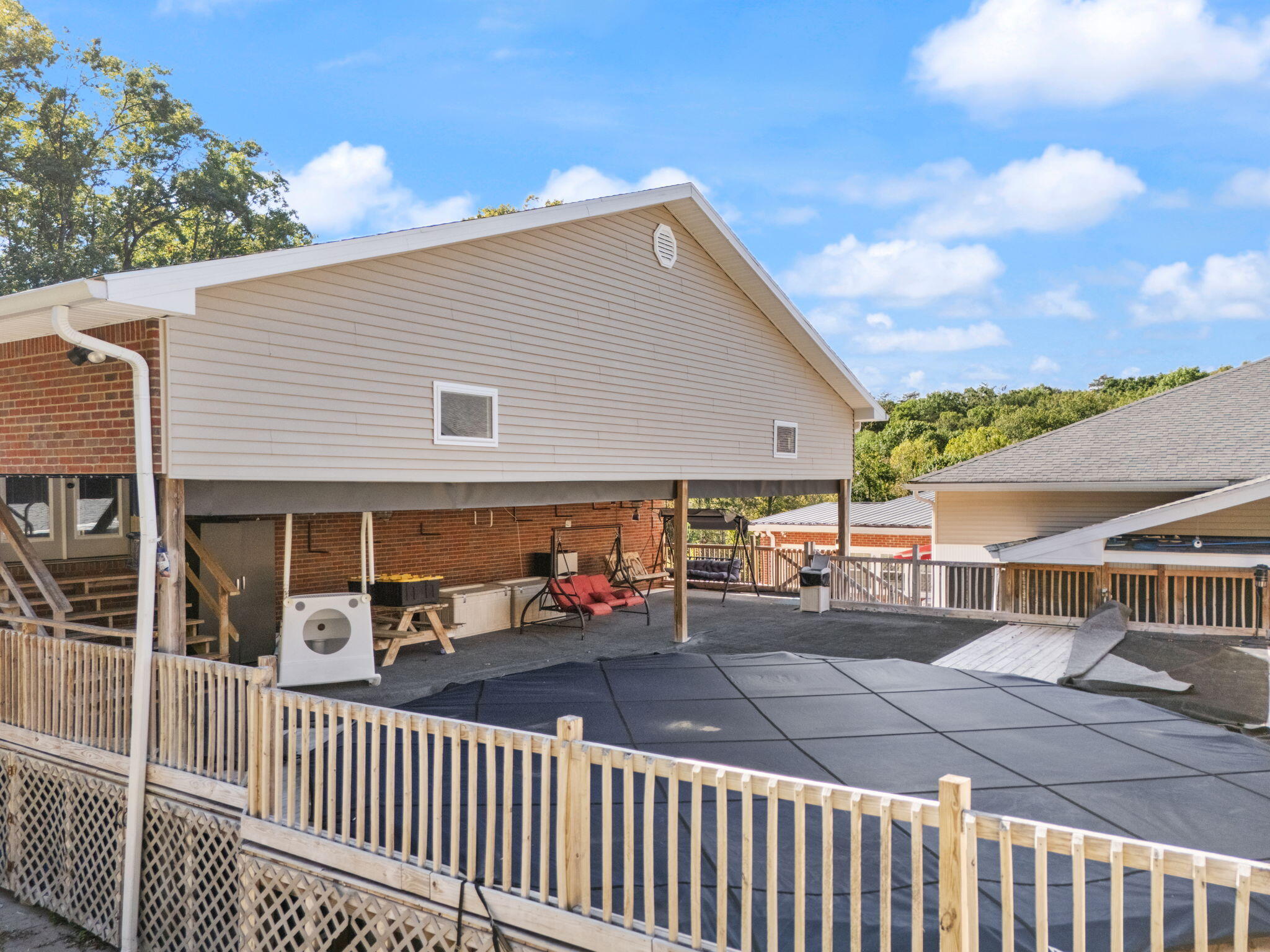 Clay City, Kentucky 40312, United States, 10 Bedrooms Bedrooms, ,10 BathroomsBathrooms,Residential,Active,223383