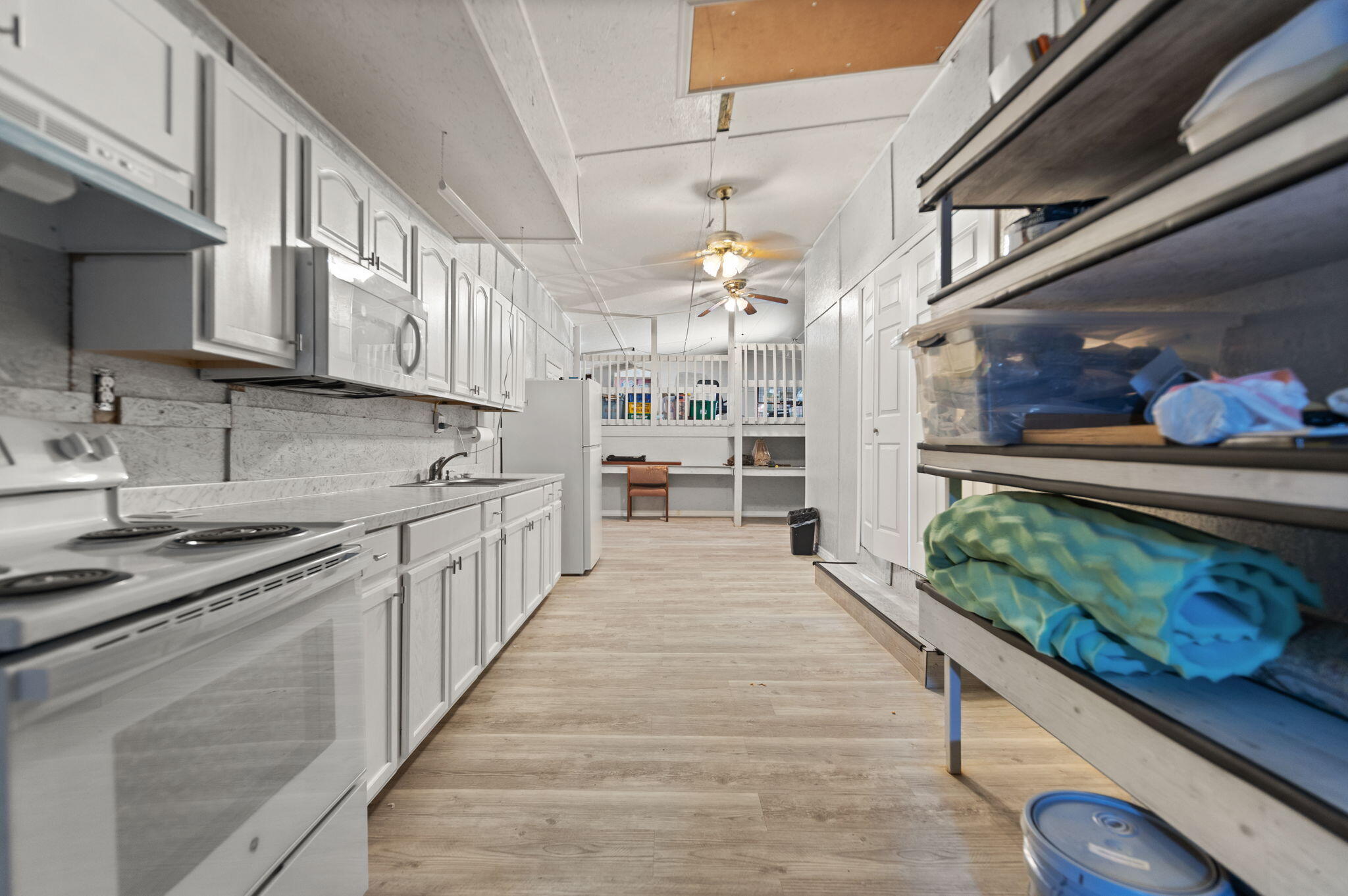 Clay City, Kentucky 40312, United States, 10 Bedrooms Bedrooms, ,10 BathroomsBathrooms,Residential,Active,223383