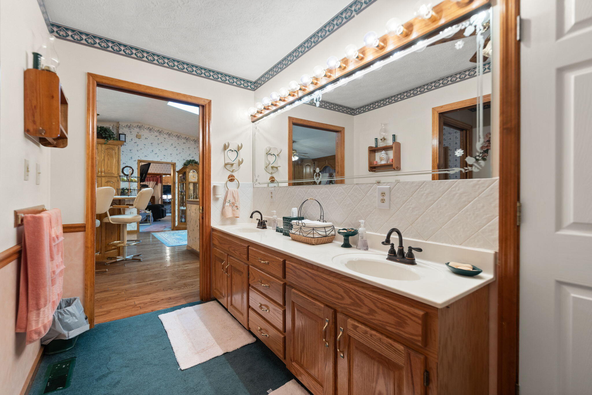 Clay City, Kentucky 40312, United States, 10 Bedrooms Bedrooms, ,10 BathroomsBathrooms,Residential,Active,223383