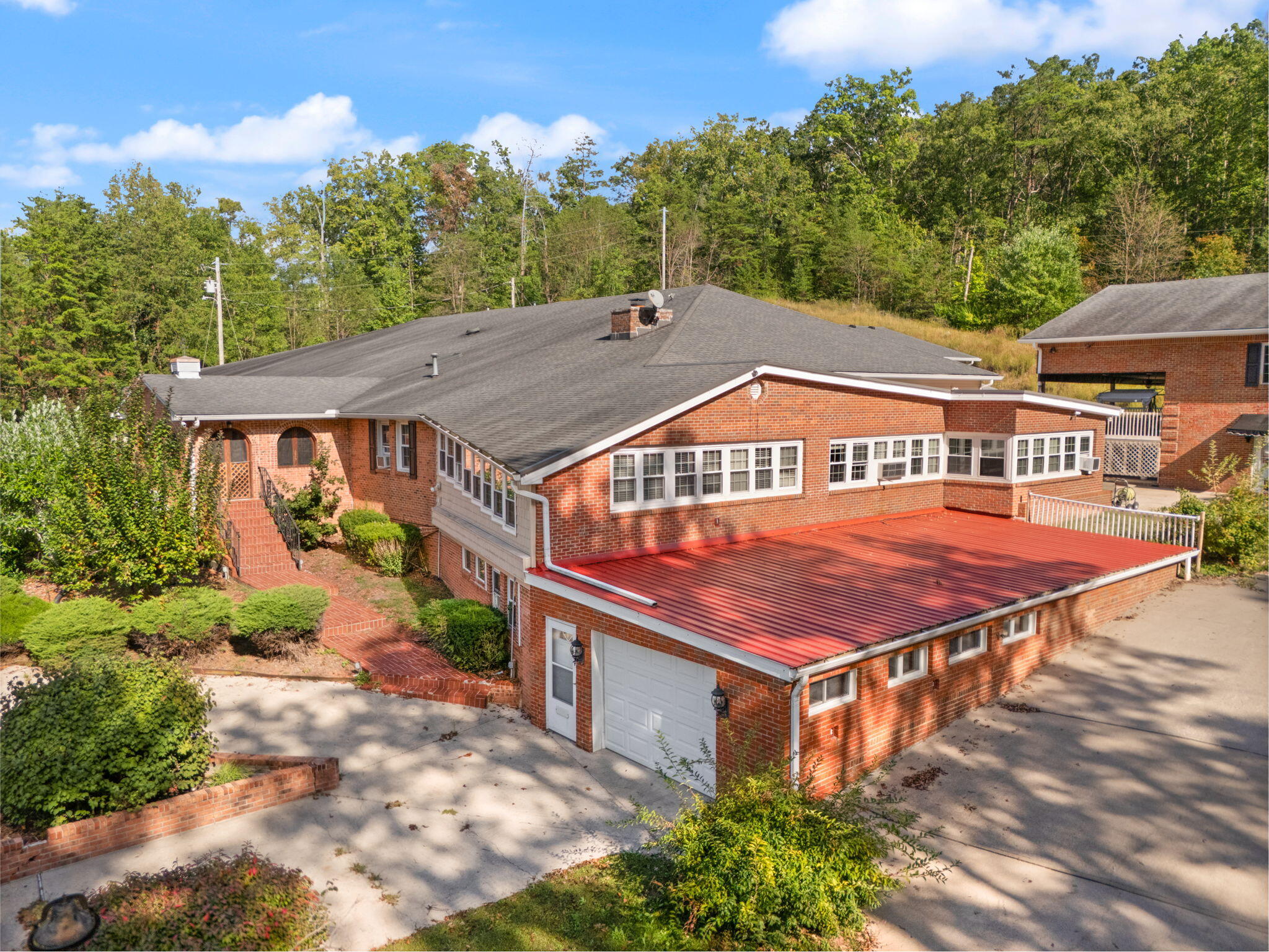 Clay City, Kentucky 40312, United States, 10 Bedrooms Bedrooms, ,10 BathroomsBathrooms,Residential,Active,223383