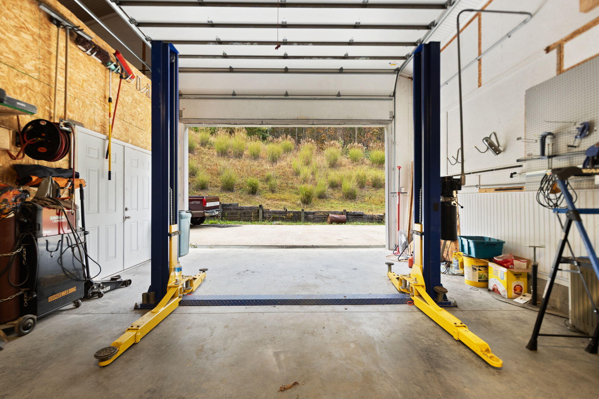 Clay City, Kentucky 40312, United States, 10 Bedrooms Bedrooms, ,10 BathroomsBathrooms,Residential,Active,223383