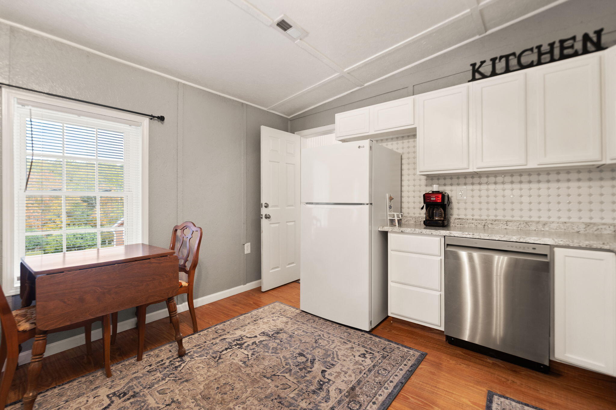 Clay City, Kentucky 40312, United States, 10 Bedrooms Bedrooms, ,10 BathroomsBathrooms,Residential,Active,223383