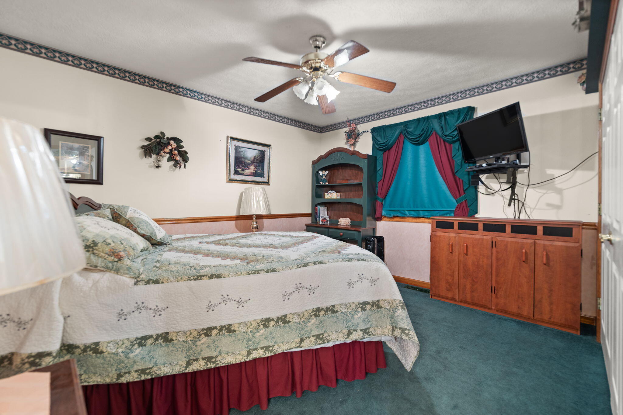 Clay City, Kentucky 40312, United States, 10 Bedrooms Bedrooms, ,10 BathroomsBathrooms,Residential,Active,223383