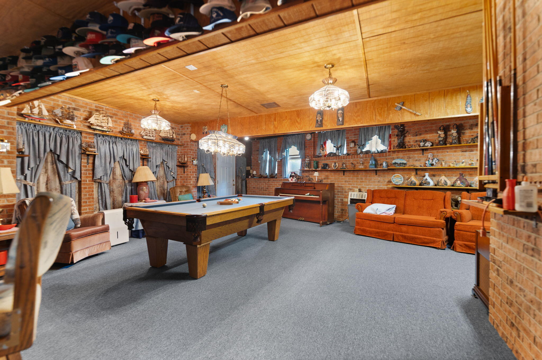 Clay City, Kentucky 40312, United States, 10 Bedrooms Bedrooms, ,10 BathroomsBathrooms,Residential,Active,223383