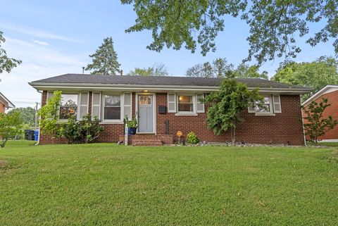 Photo of 1655 Kilkenny Drive, Lexington, KY 40505 (MLS # 25500383)