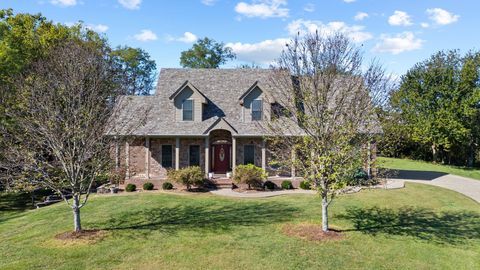 Photo of 140 Holiday Court, Harrodsburg, KY 40330 (MLS # 25503673)