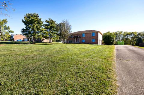 Photo of 129 Carlton Court, Richmond, KY 40475 (MLS # 25503365)