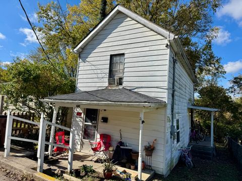 Photo of 356 Hill Street, Richmond, KY 40475 (MLS # 25505275)