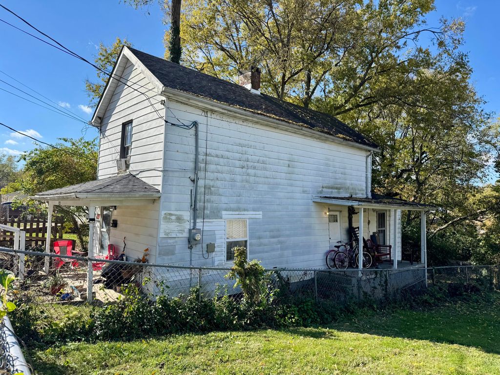Photo of 356 Hill Street, Richmond, KY 40475 (MLS # 25505275)