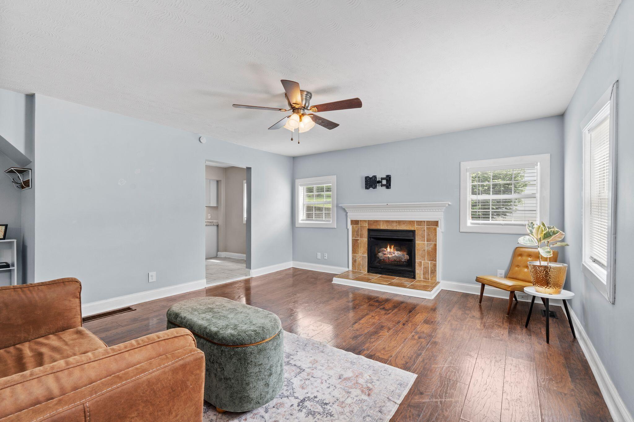 Richmond, Kentucky 40475, United States, 3 Bedrooms Bedrooms, ,1 BathroomBathrooms,Residential,Active,139954