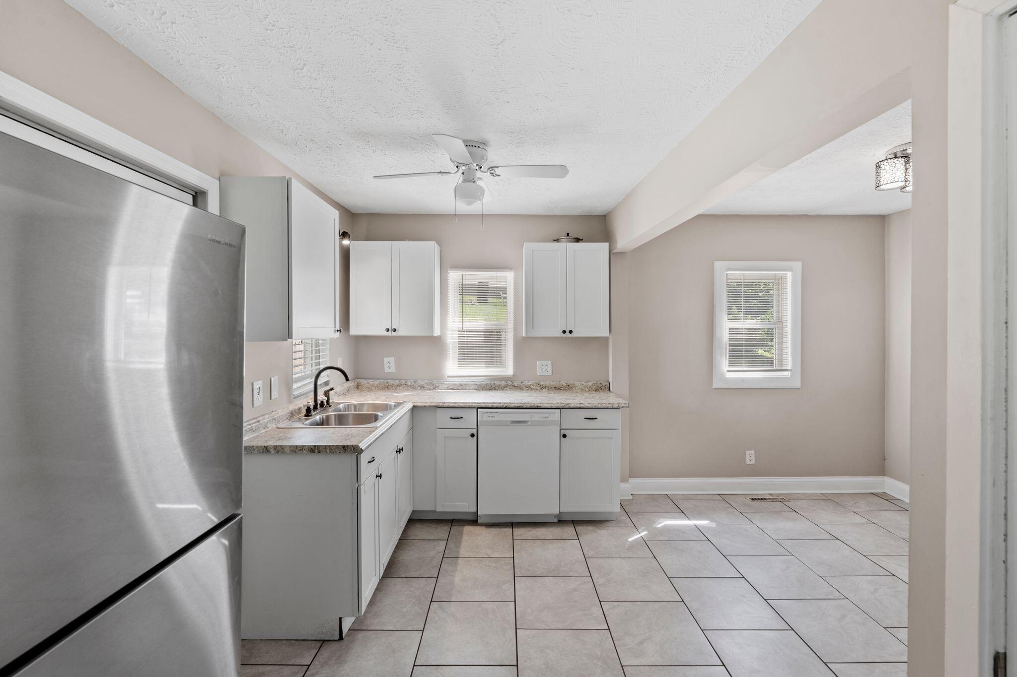 Richmond, Kentucky 40475, United States, 3 Bedrooms Bedrooms, ,1 BathroomBathrooms,Residential,Active,139954