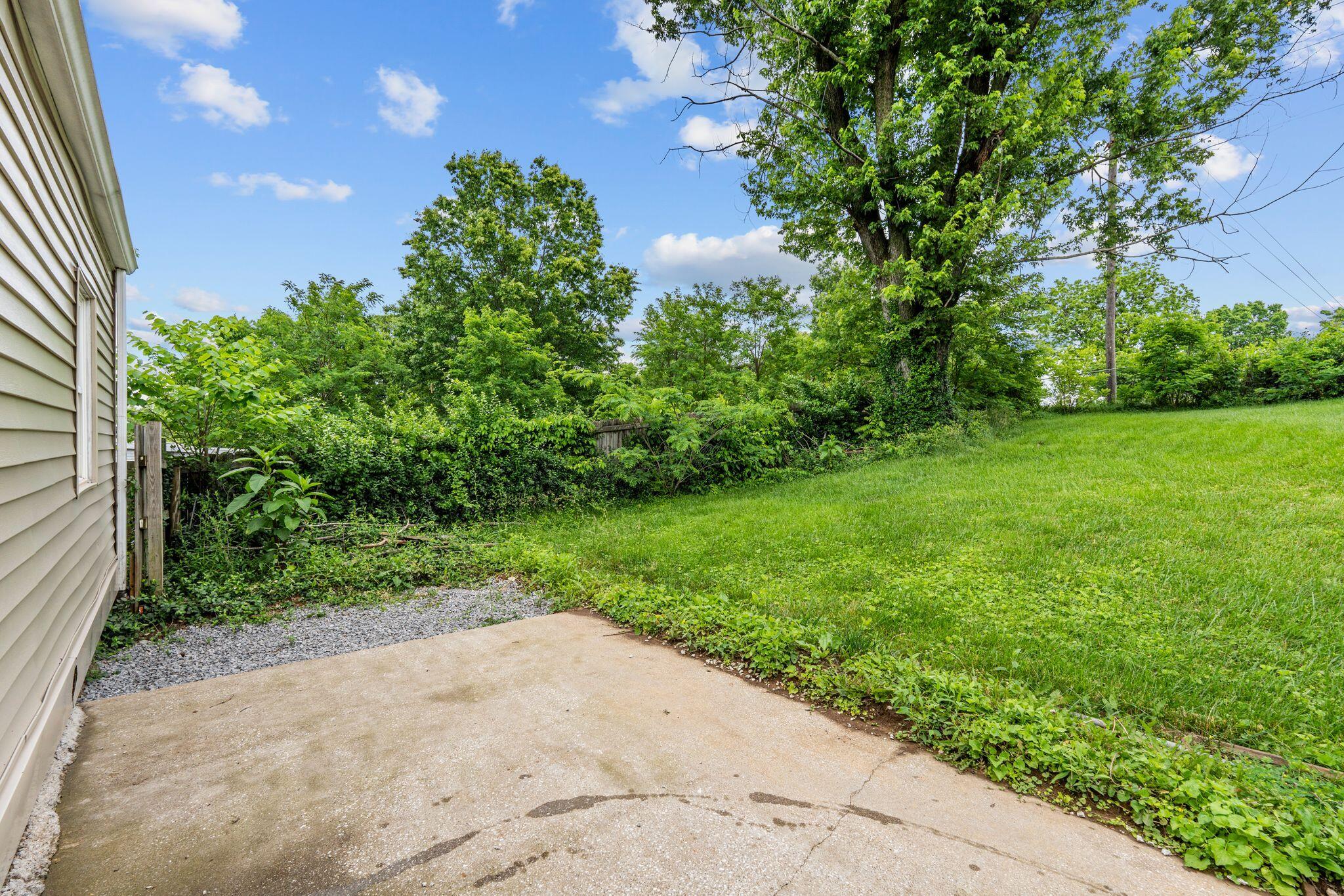 Richmond, Kentucky 40475, United States, 3 Bedrooms Bedrooms, ,1 BathroomBathrooms,Residential,Active,139954