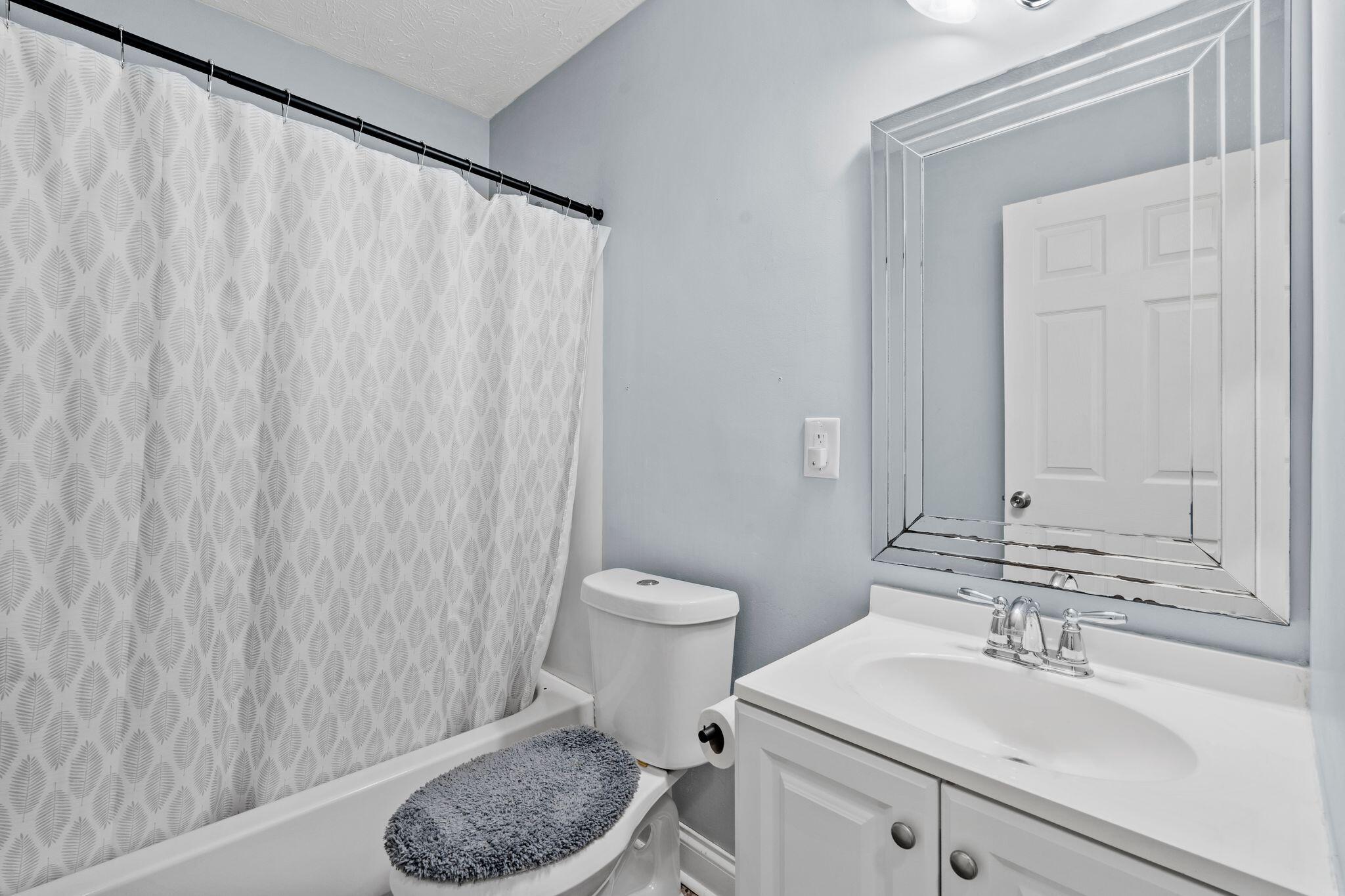 Richmond, Kentucky 40475, United States, 3 Bedrooms Bedrooms, ,1 BathroomBathrooms,Residential,Active,139954