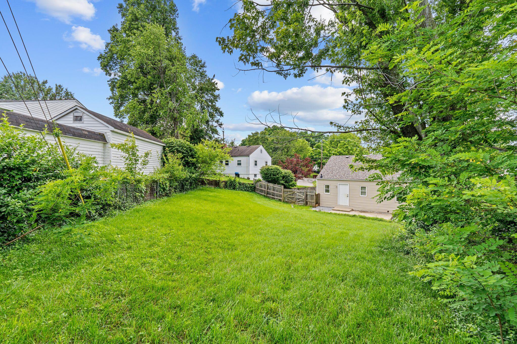 Richmond, Kentucky 40475, United States, 3 Bedrooms Bedrooms, ,1 BathroomBathrooms,Residential,Active,139954