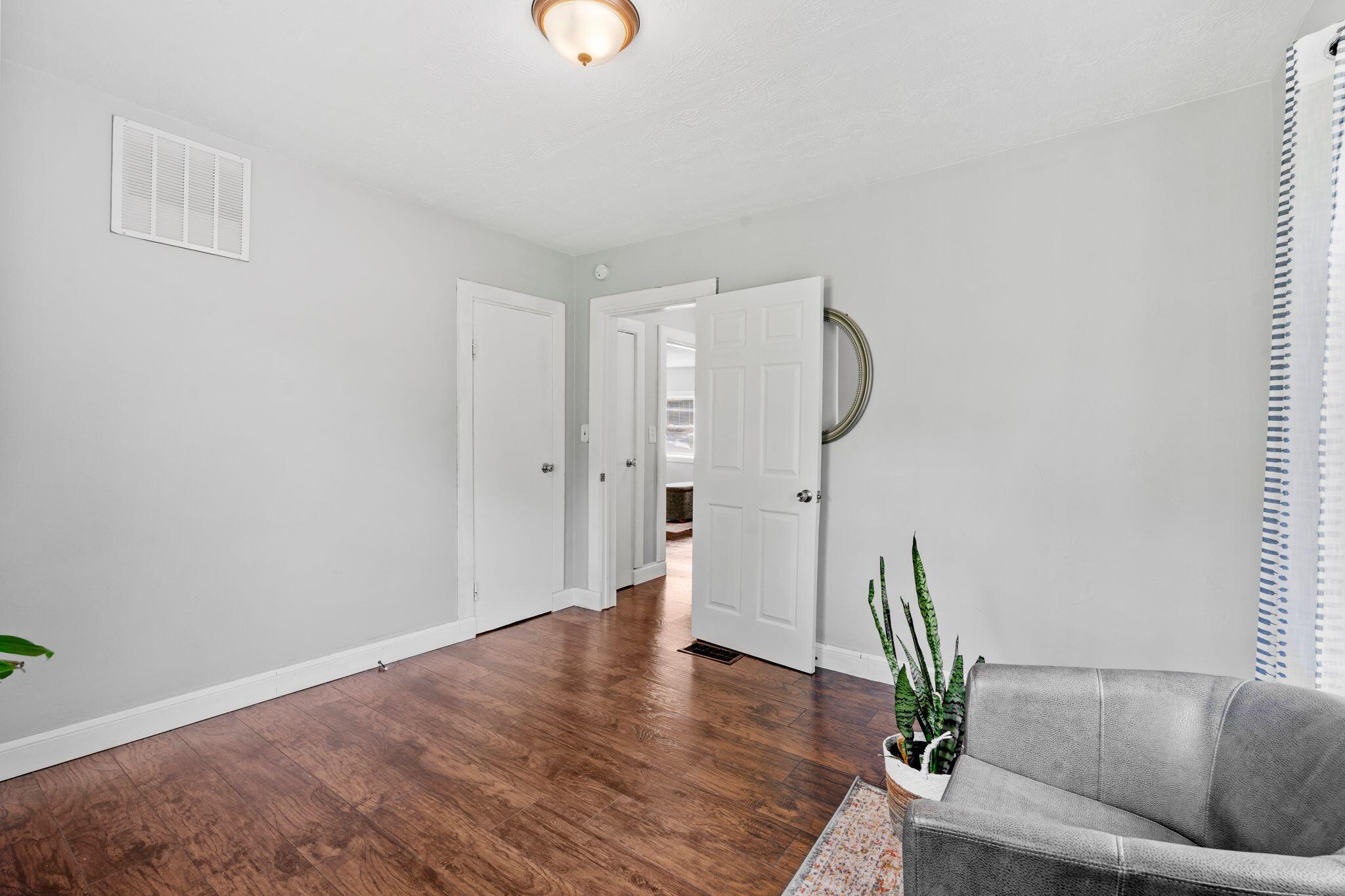 Richmond, Kentucky 40475, United States, 3 Bedrooms Bedrooms, ,1 BathroomBathrooms,Residential,Active,139954