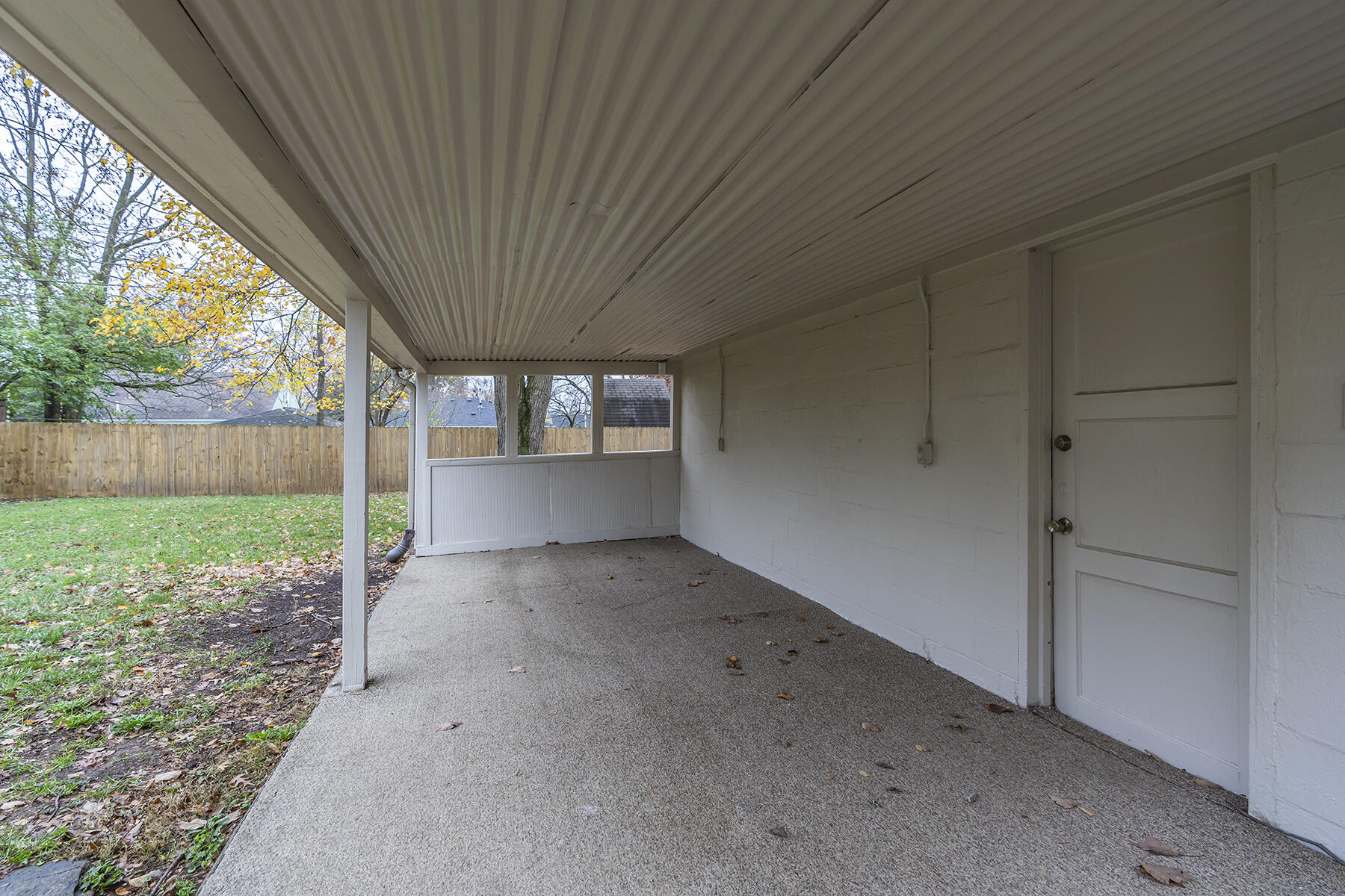 Lexington, Kentucky 40503, United States, 4 Bedrooms Bedrooms, ,2 BathroomsBathrooms,Residential,Contingent,31438