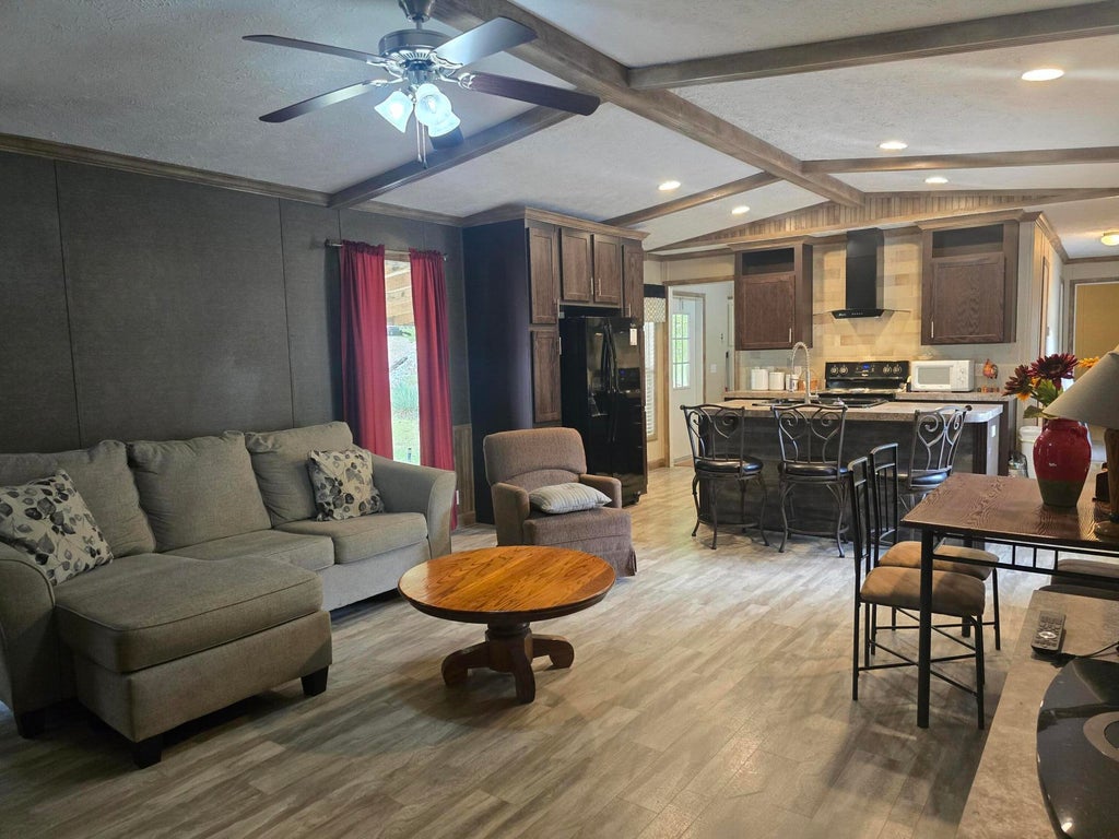 Photo of 53 Warbler Court, Eddyville, KY 42038 (MLS # 26025515)