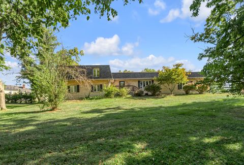 Photo of 120 Holly Hill Drive, Richmond, KY 40475 (MLS # 25018675)