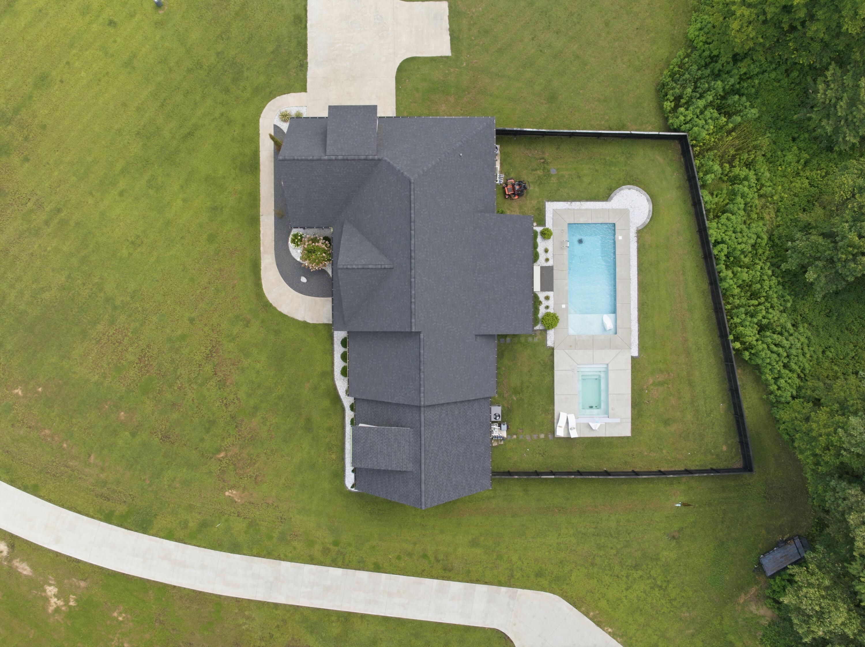 4221 N Kentucky 121