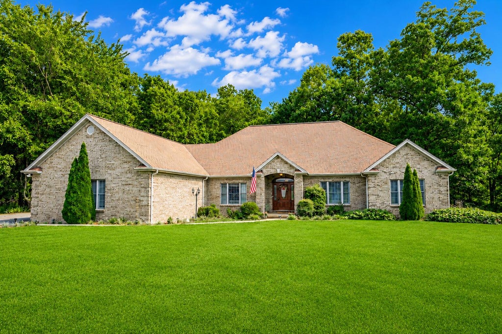 Photo of 1209 Douglas Circle, Lawrenceburg, KY 40342 (MLS # 26020115)