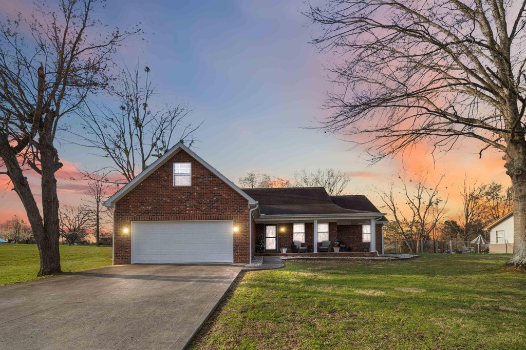Photo of 125 George Street, Somerset, KY 42503 (MLS # 26025944)