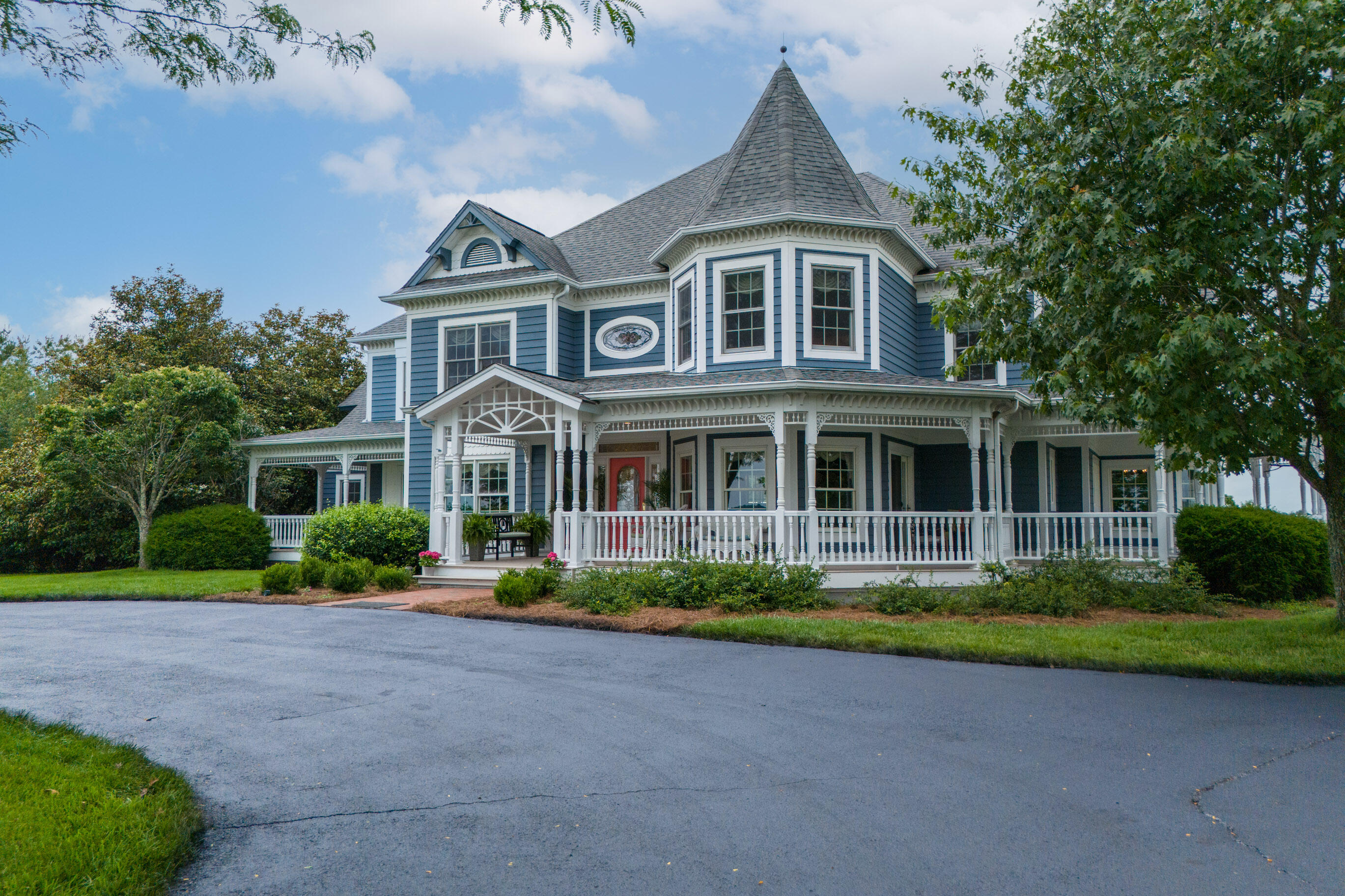 Winchester, Kentucky 40391, United States, 5 Bedrooms Bedrooms, ,6 BathroomsBathrooms,Residential,Active,151838