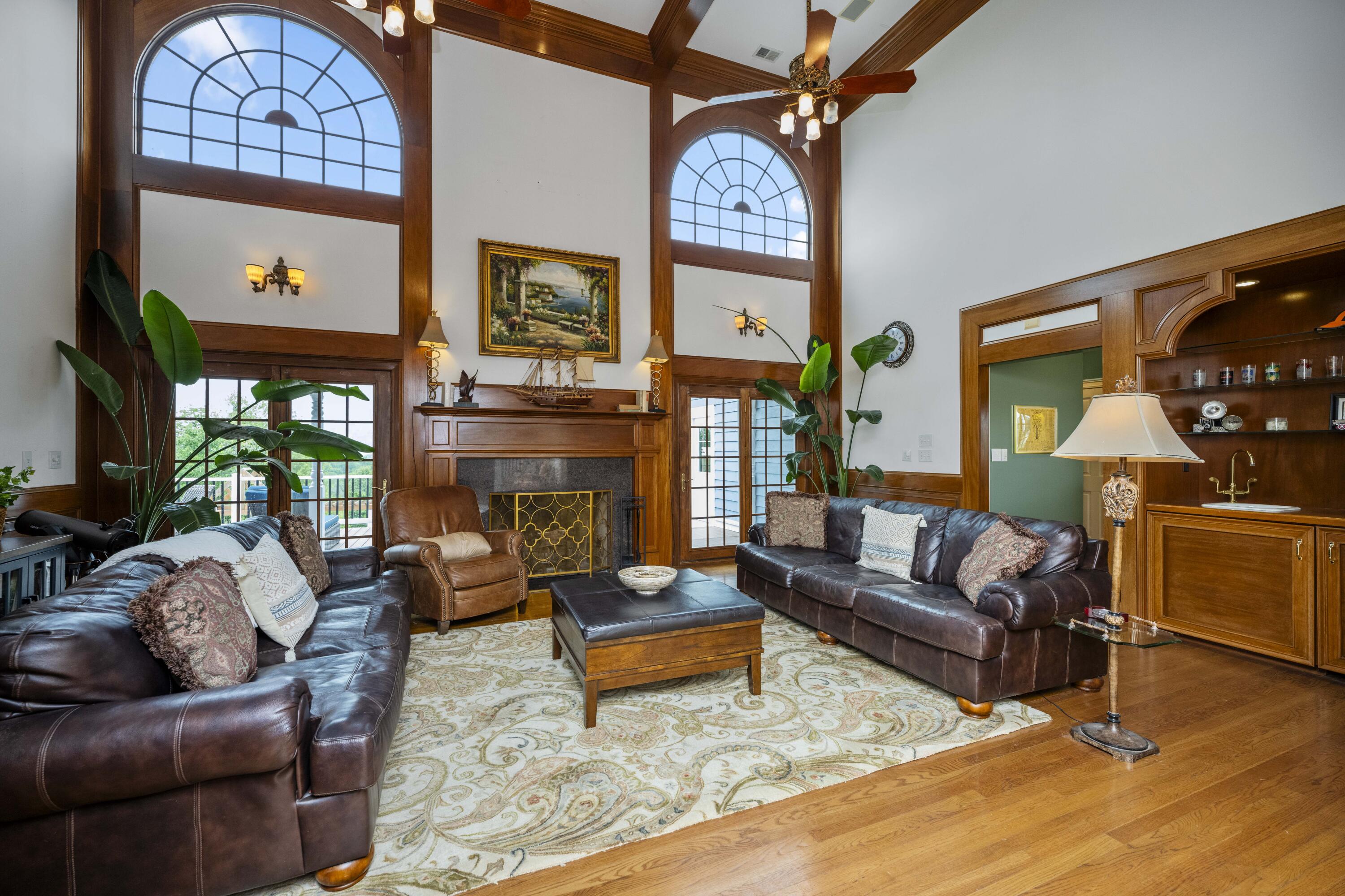 Winchester, Kentucky 40391, United States, 5 Bedrooms Bedrooms, ,6 BathroomsBathrooms,Residential,Active,151838