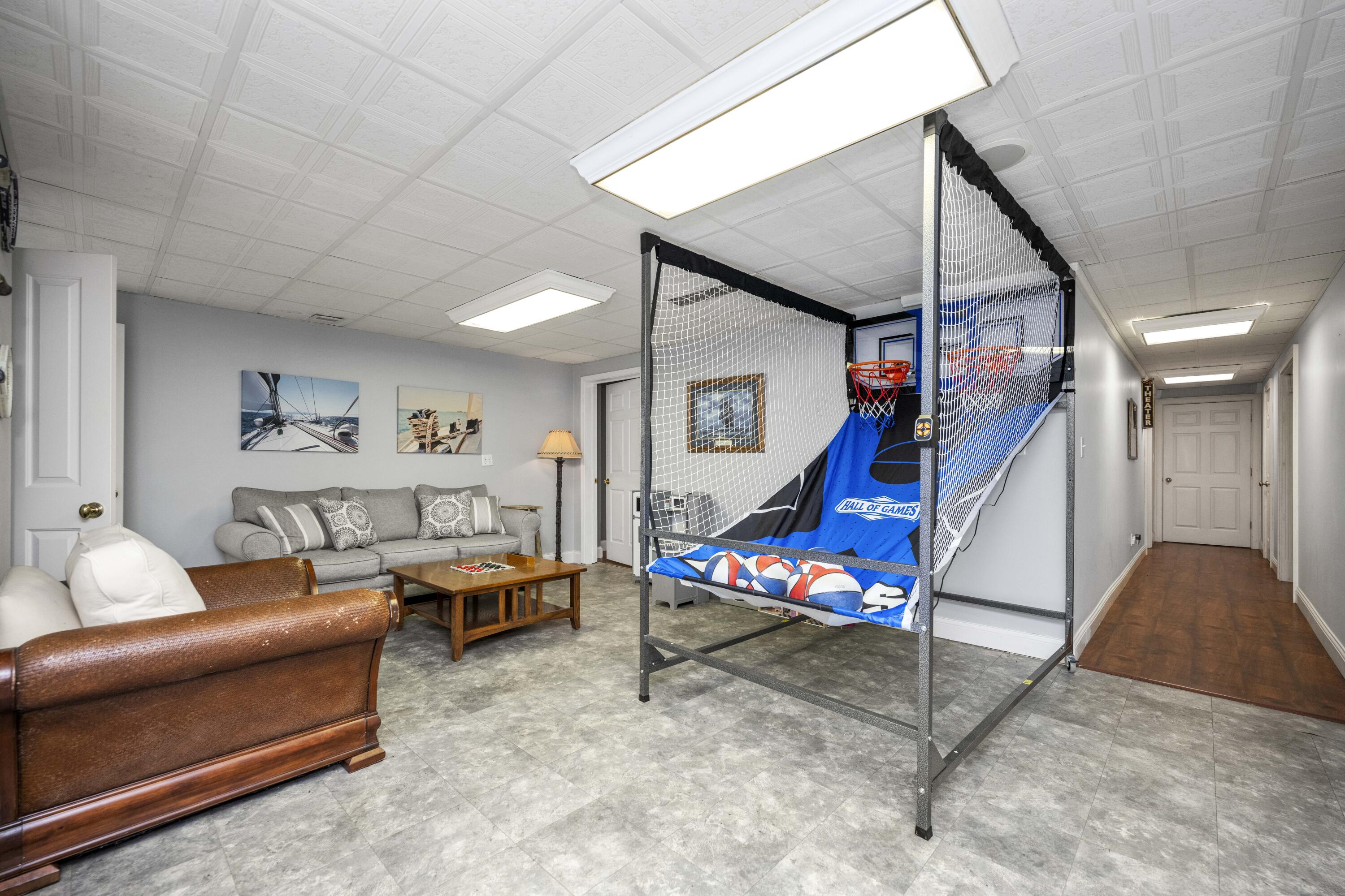 Winchester, Kentucky 40391, United States, 5 Bedrooms Bedrooms, ,6 BathroomsBathrooms,Residential,Active,151838