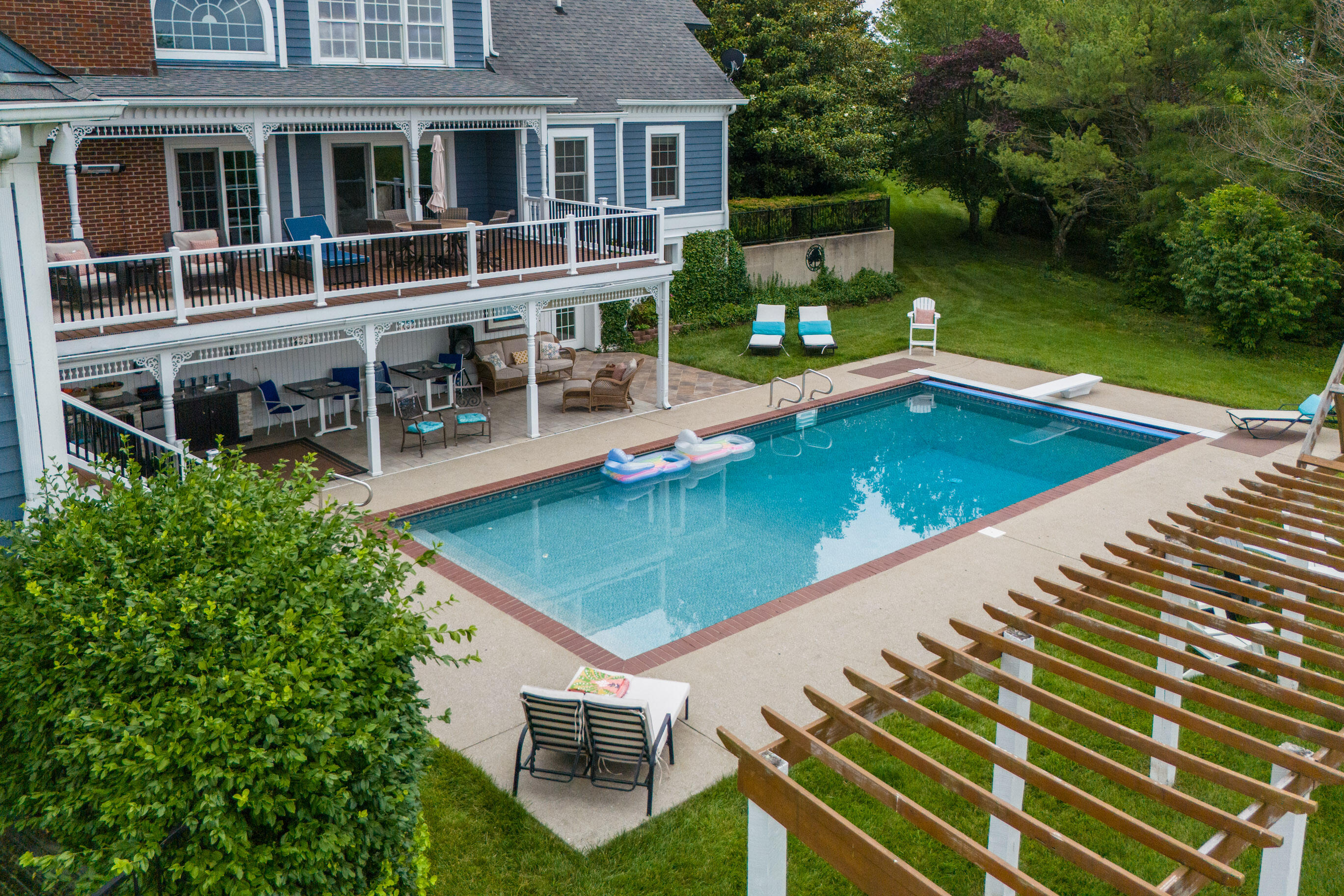 Winchester, Kentucky 40391, United States, 5 Bedrooms Bedrooms, ,6 BathroomsBathrooms,Residential,Active,151838