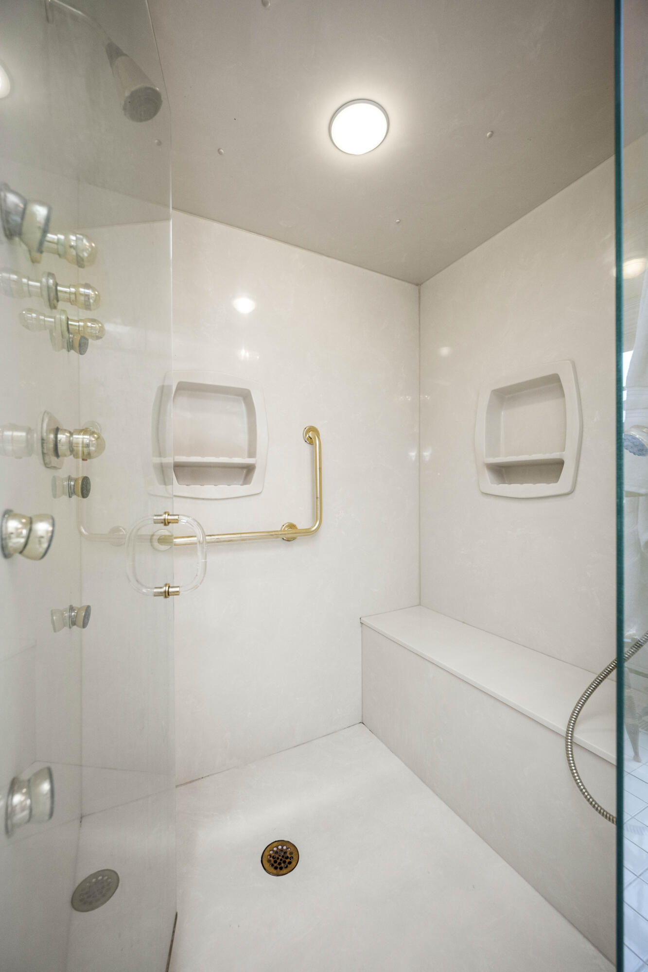 Winchester, Kentucky 40391, United States, 5 Bedrooms Bedrooms, ,6 BathroomsBathrooms,Residential,Active,151838